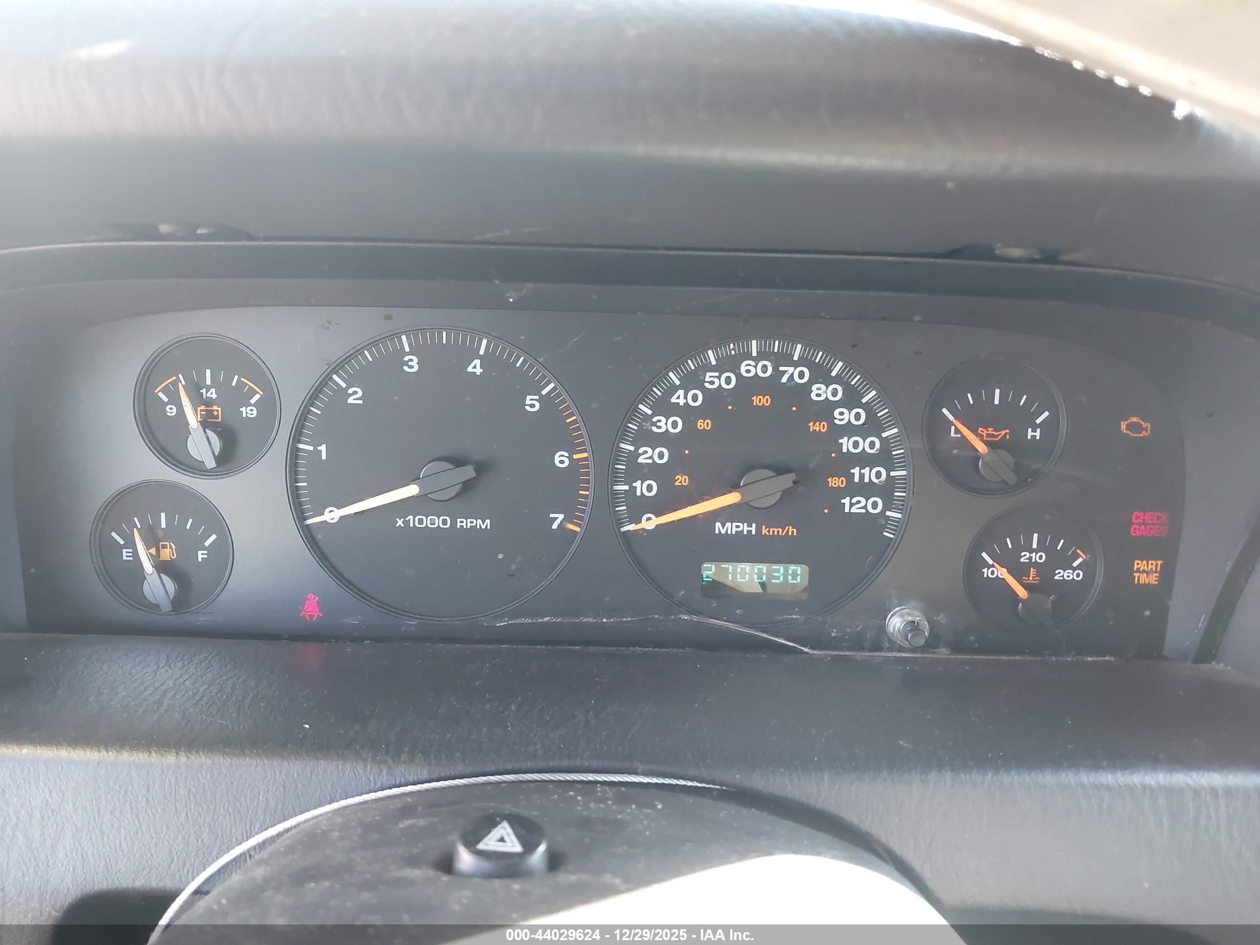 JEEP GRAND image 7