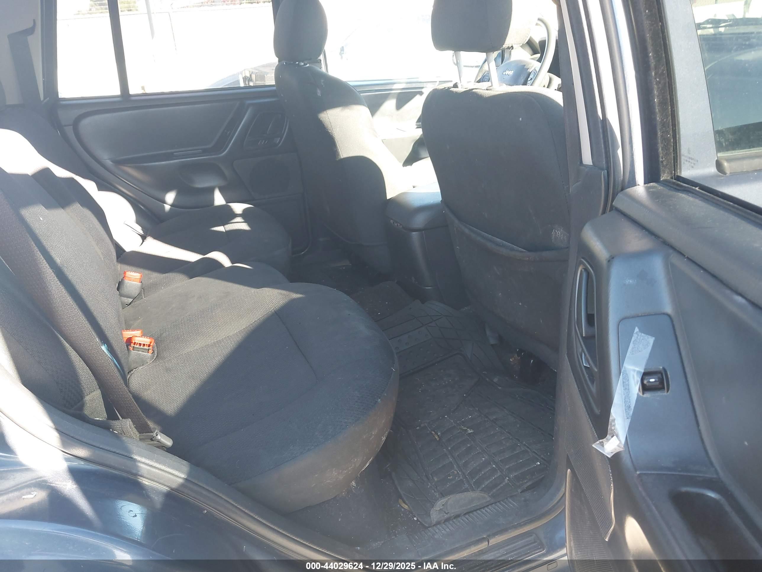 JEEP GRAND image 8