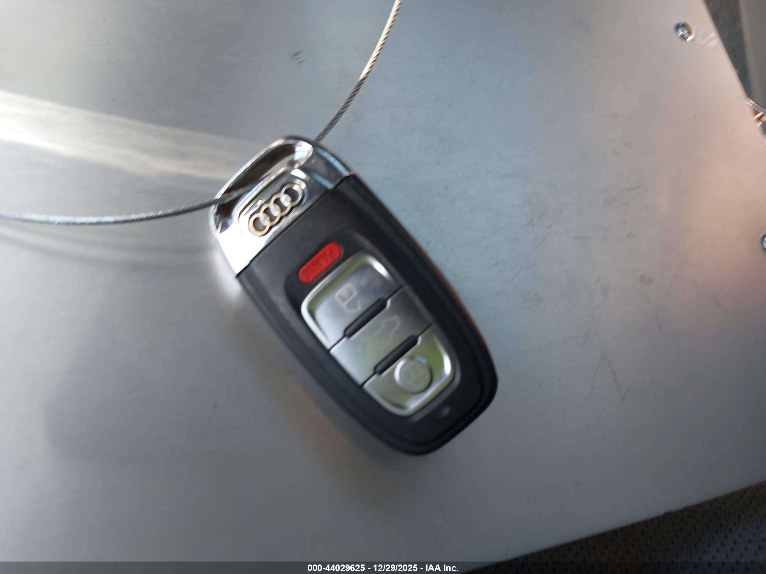 AUDI A6 image 11