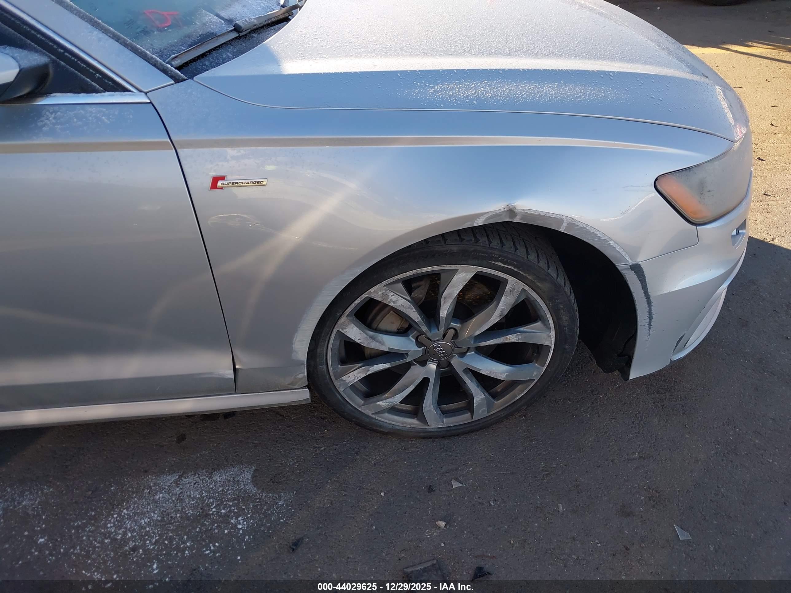 AUDI A6 image 6