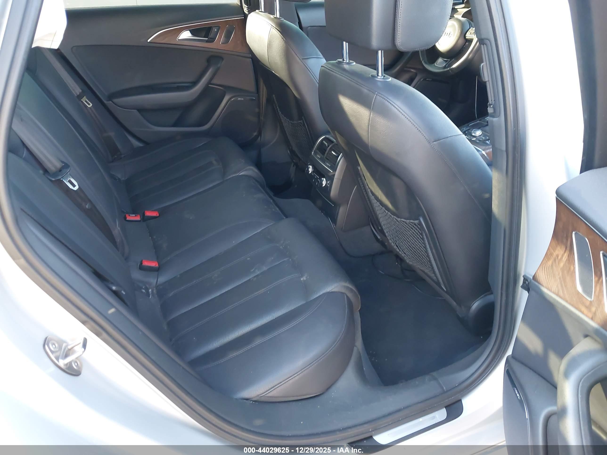 AUDI A6 image 8