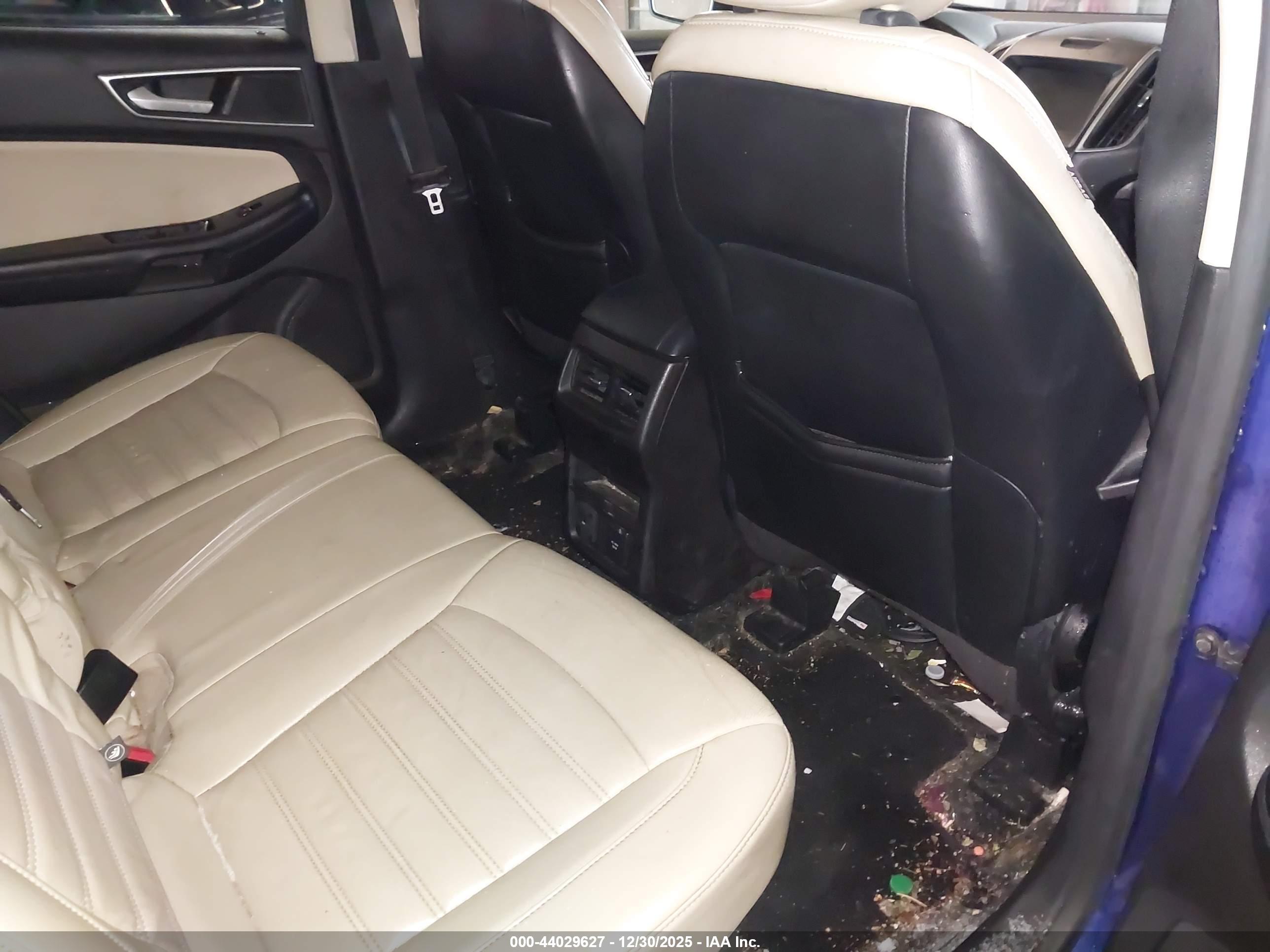 FORD EDGE image 8