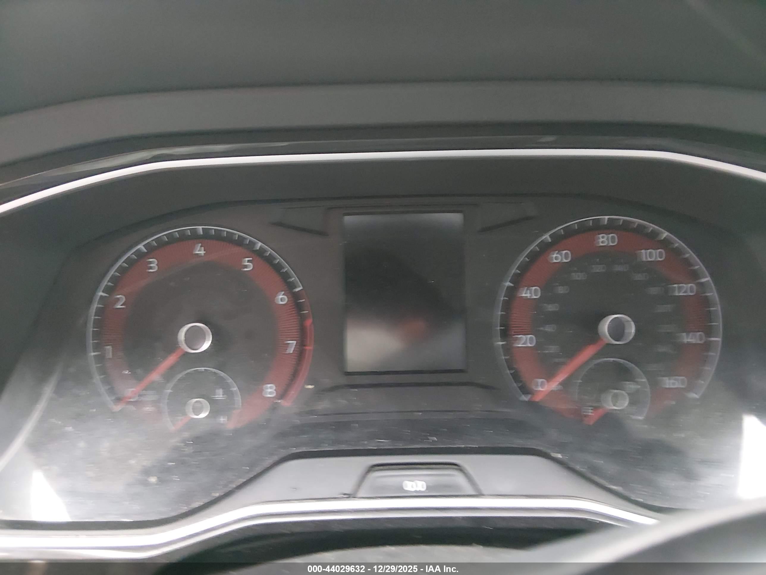 VOLKSWAGEN JETTA image 7