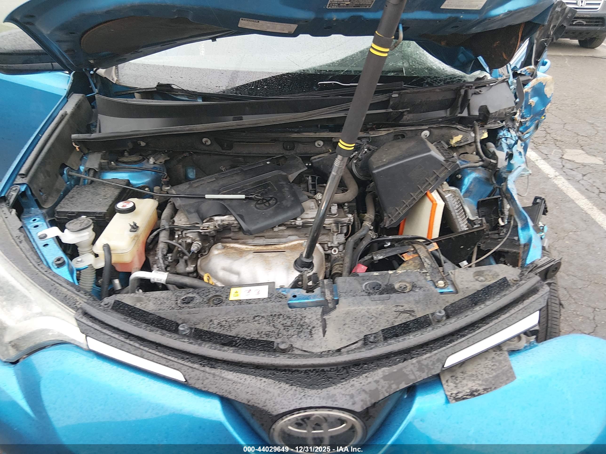 TOYOTA RAV4 image 10