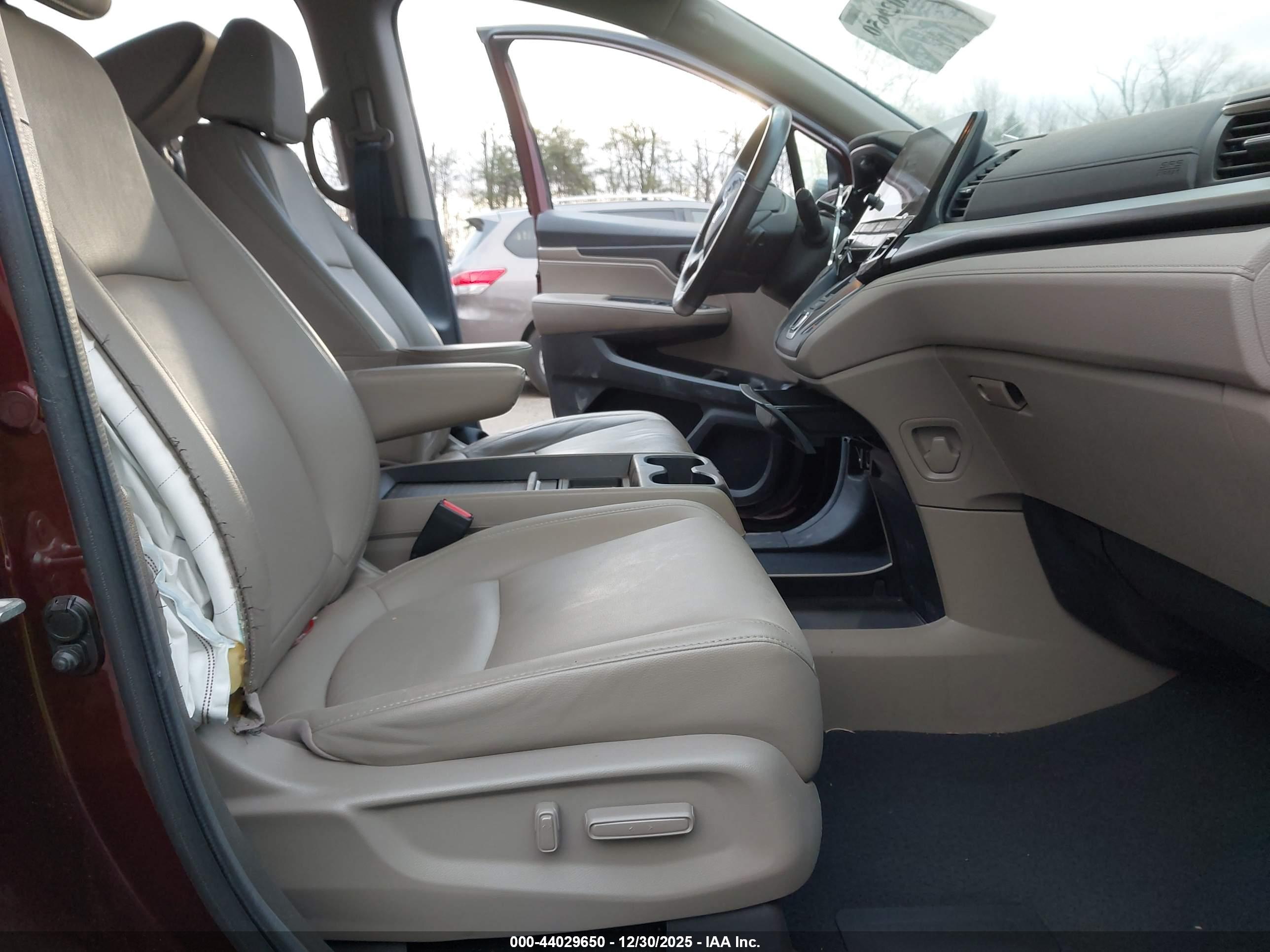 HONDA ODYSSEY image 5