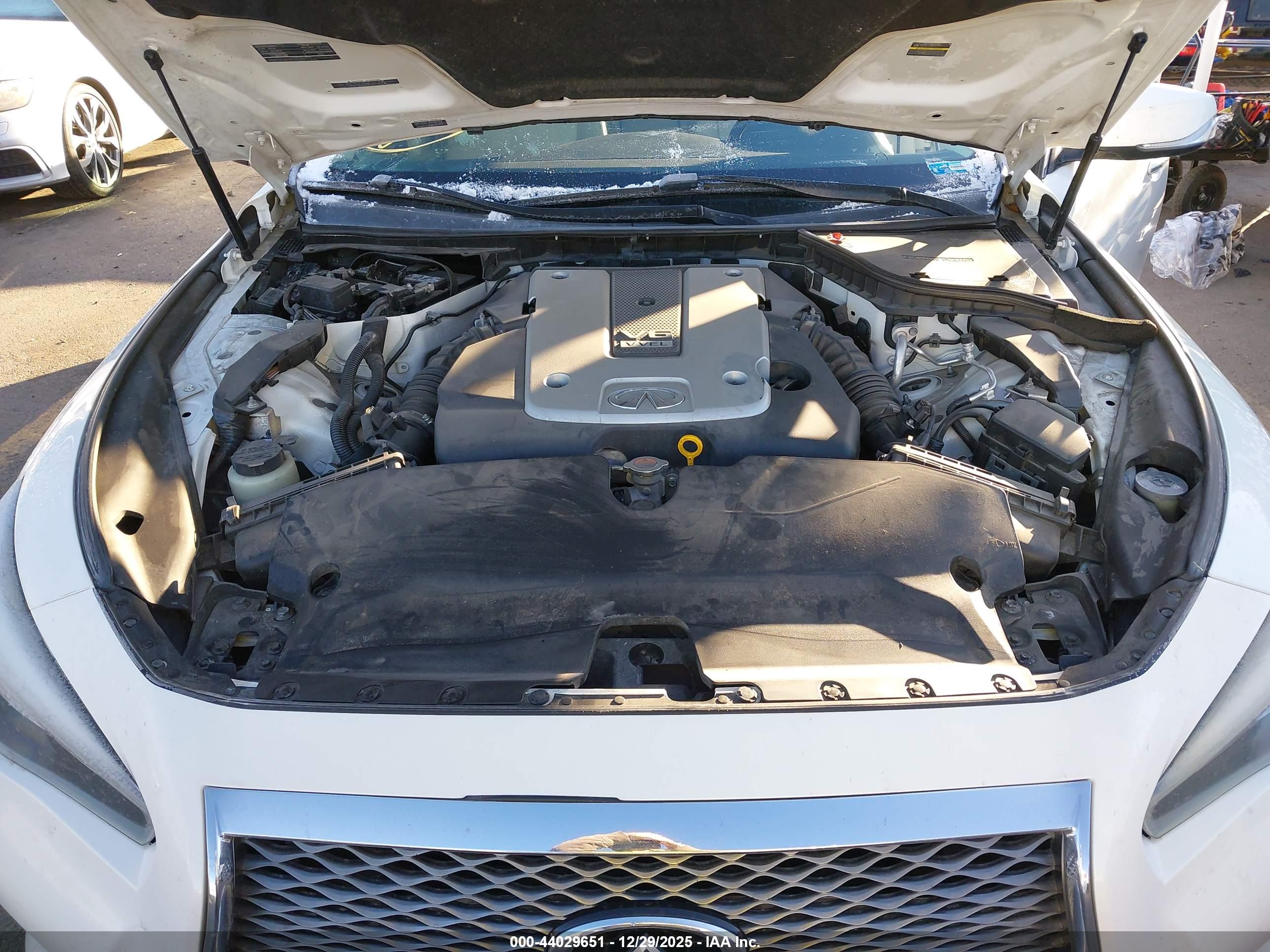 INFINITI Q50 image 10