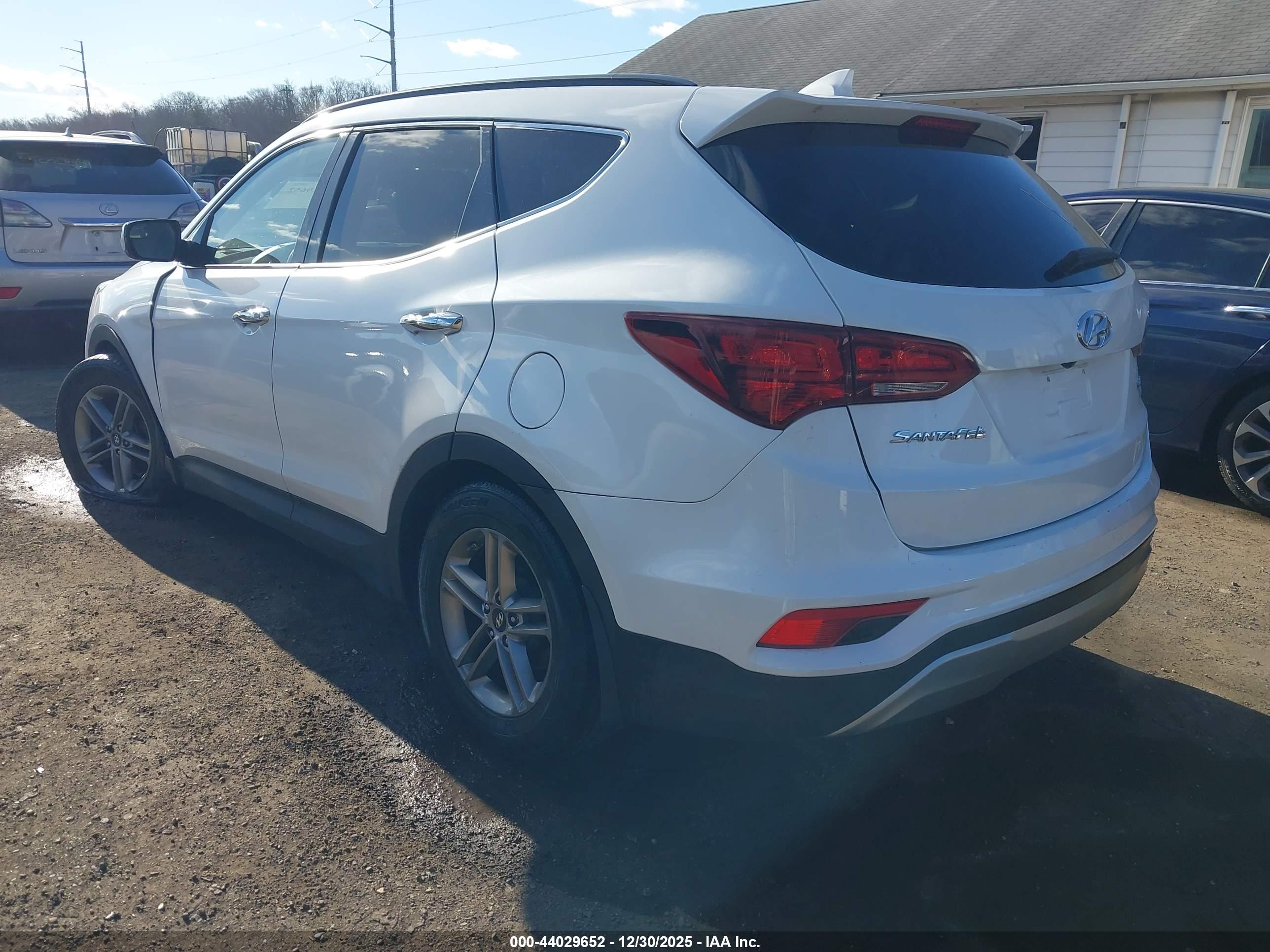 HYUNDAI SANTA image 3