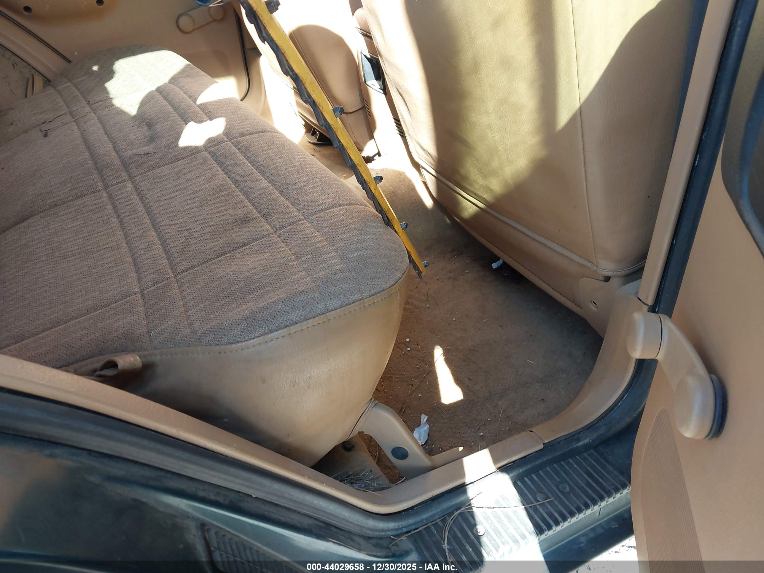 JEEP CHEROKEE image 8