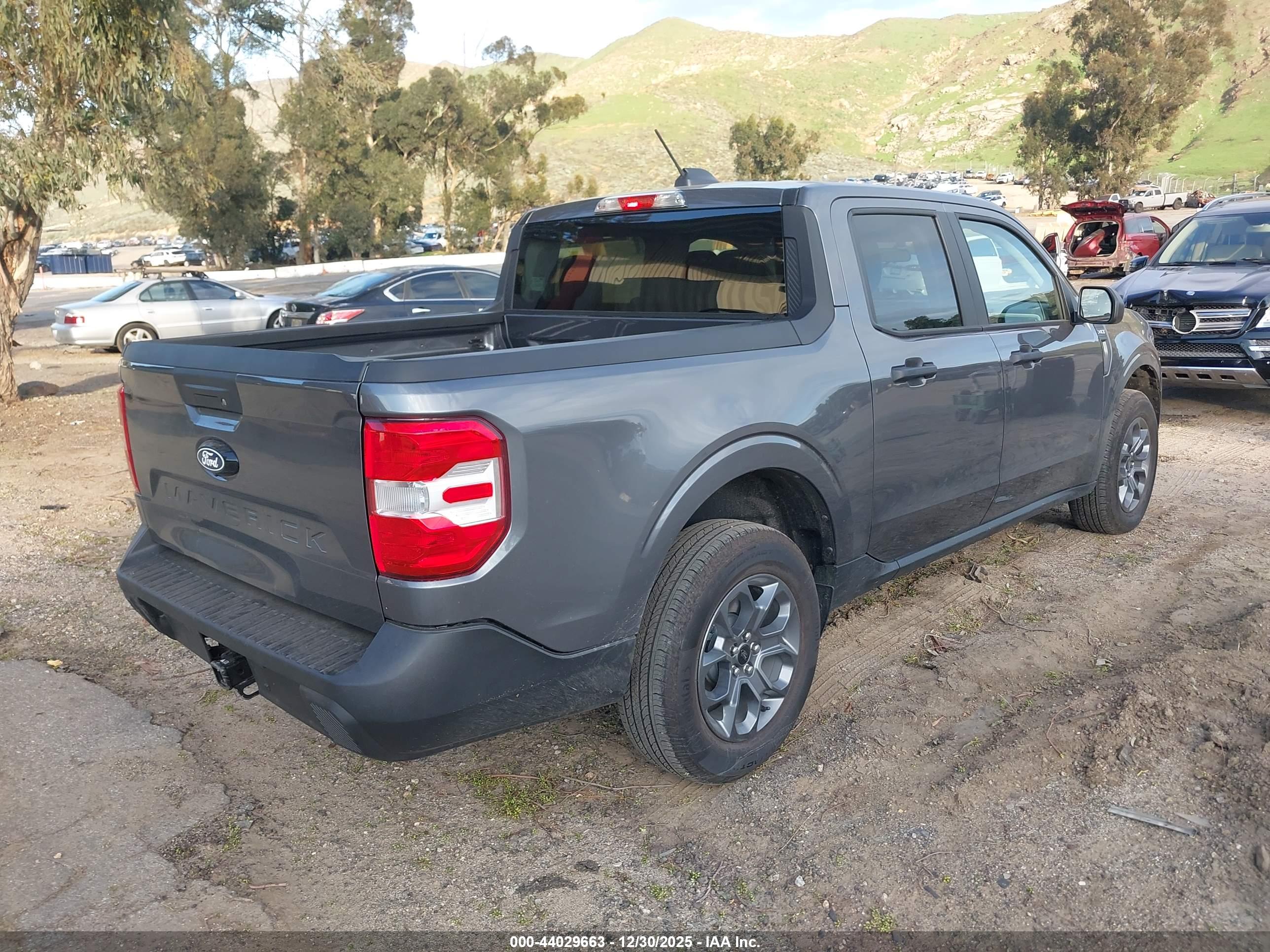 FORD MAVERICK image 4