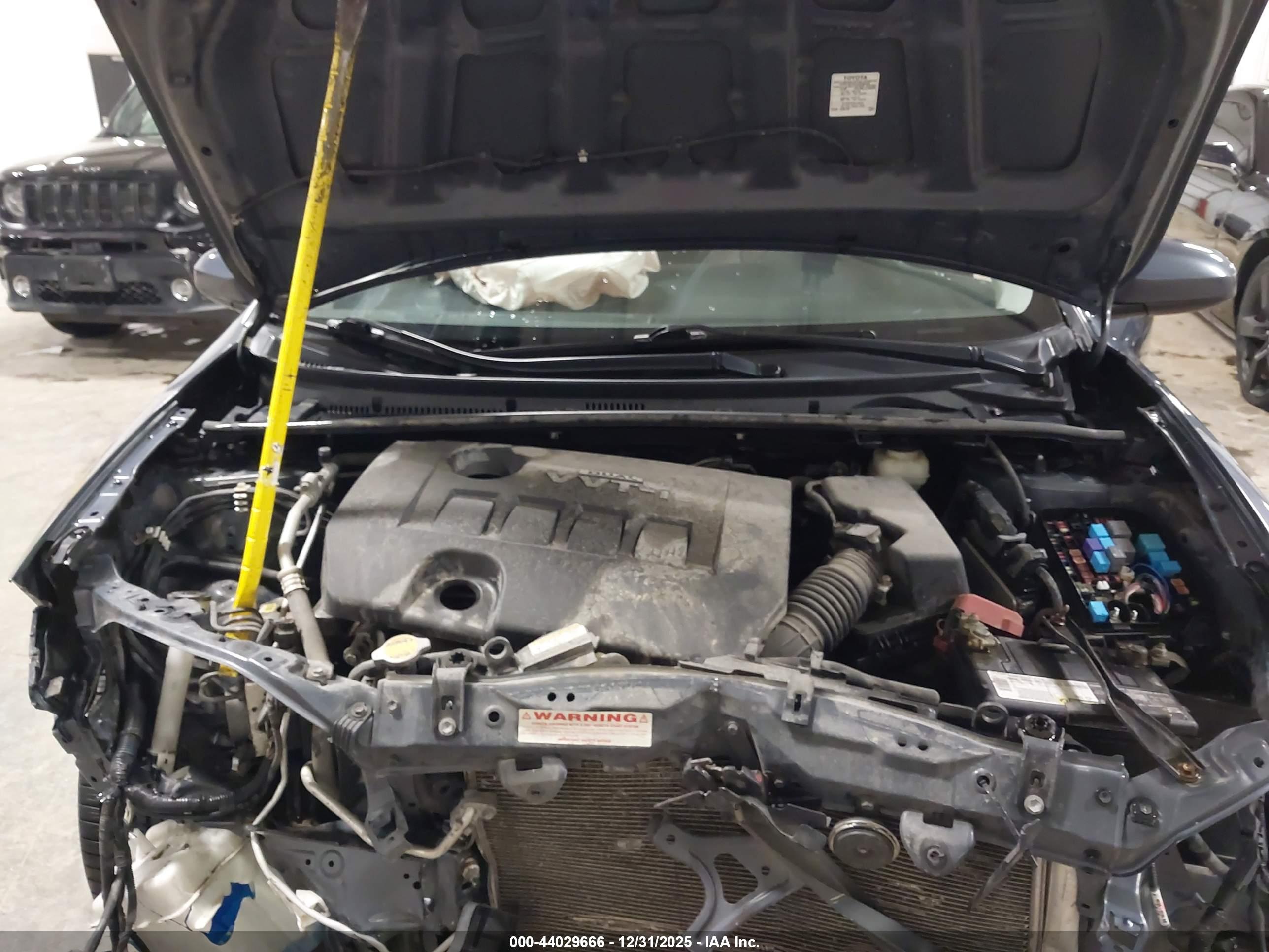 TOYOTA COROLLA image 10