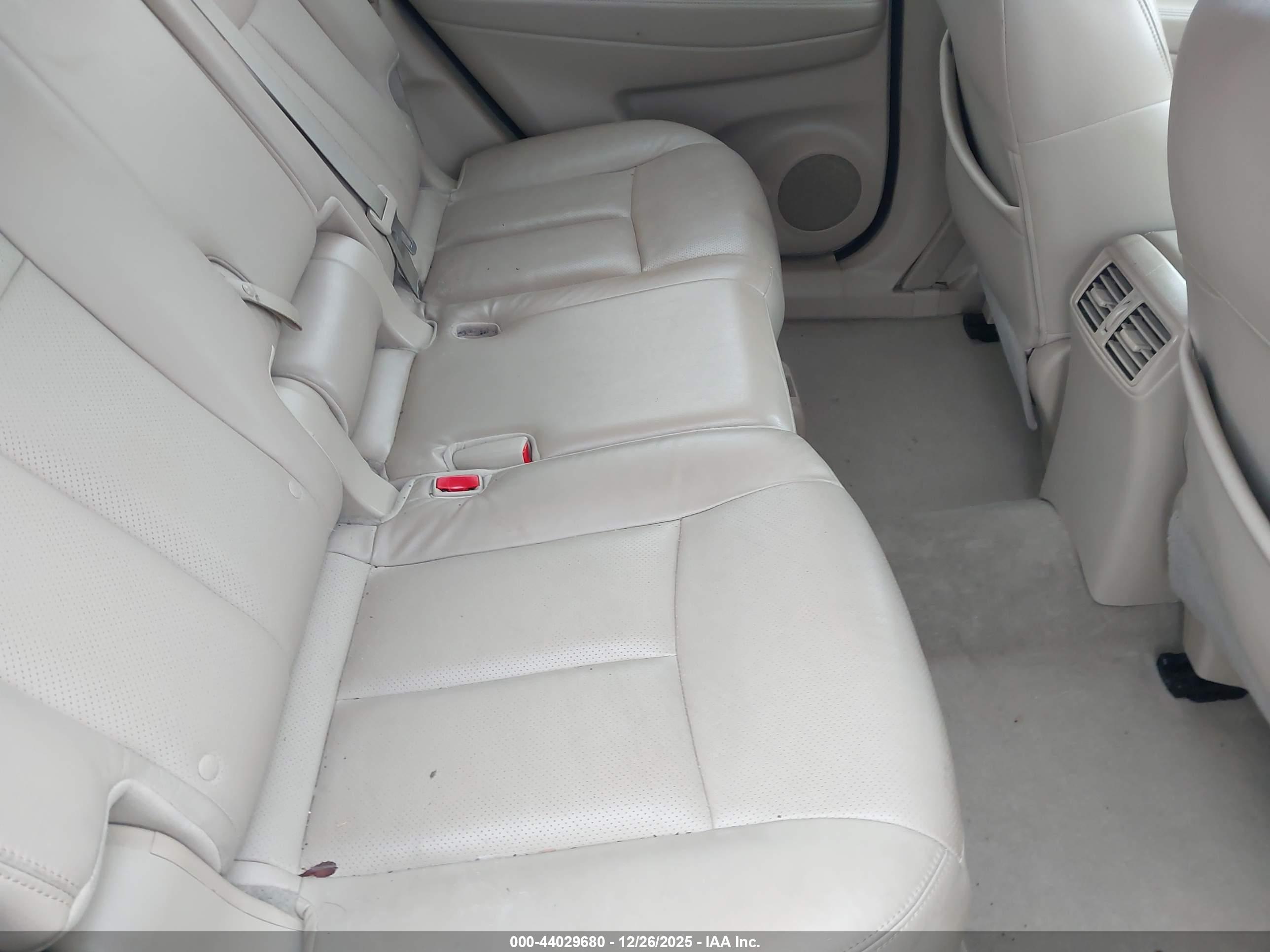 NISSAN ROGUE image 8