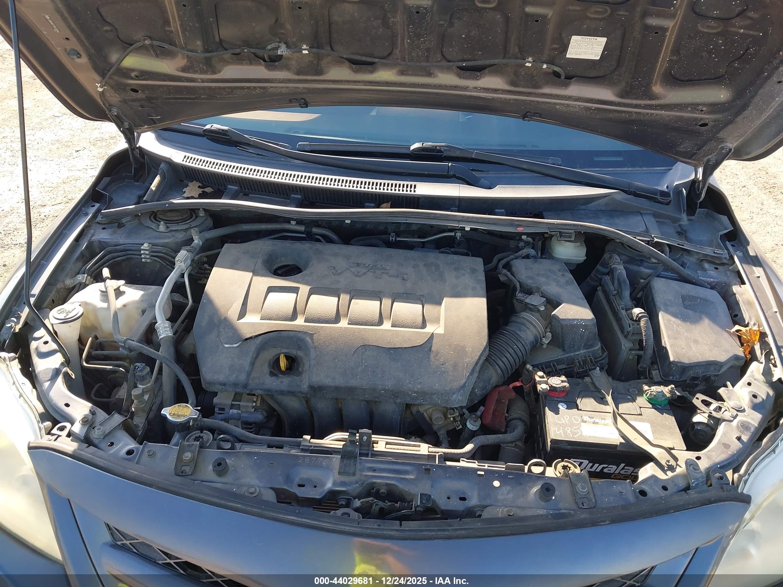 TOYOTA COROLLA image 10