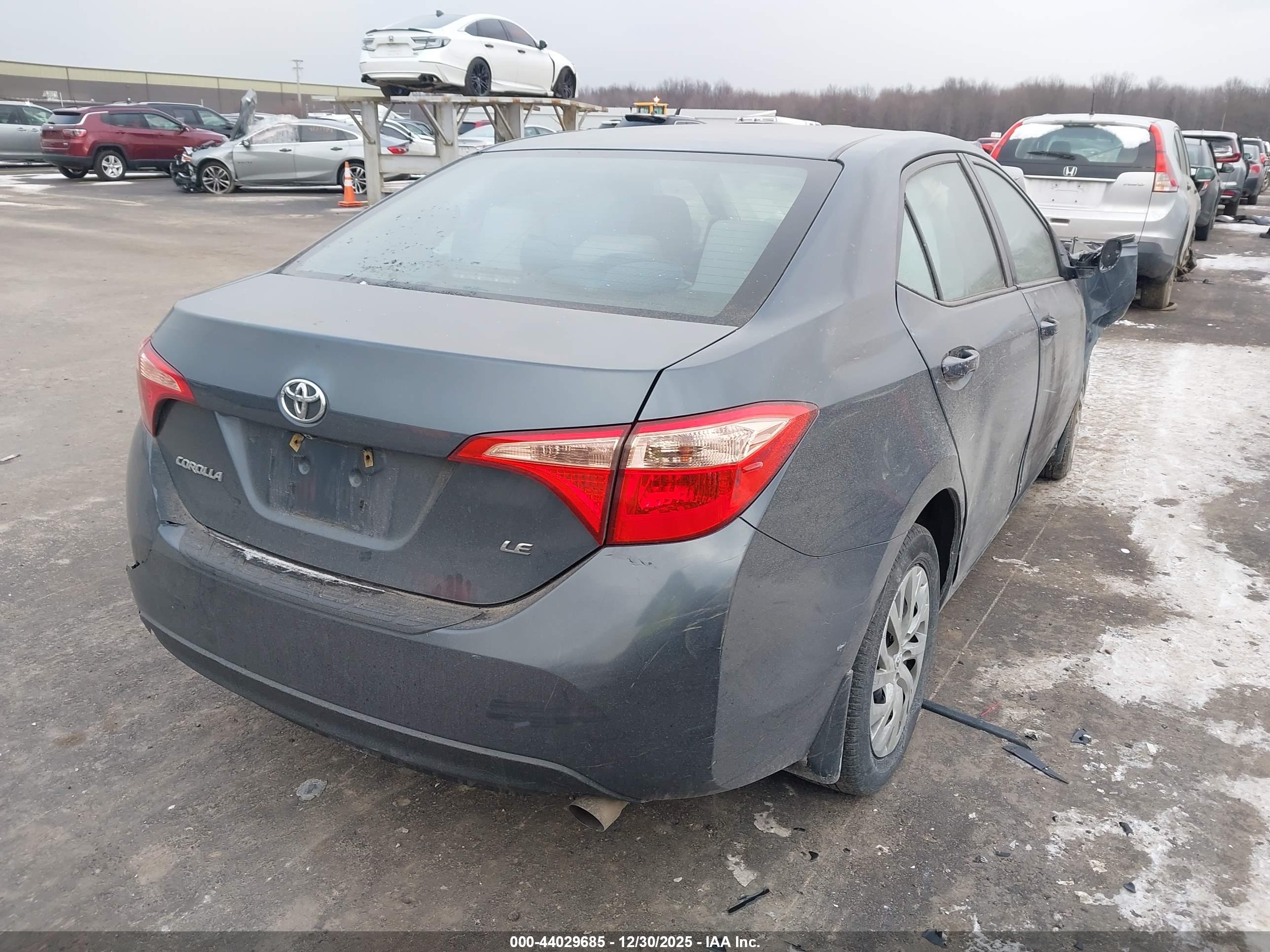 TOYOTA COROLLA image 4
