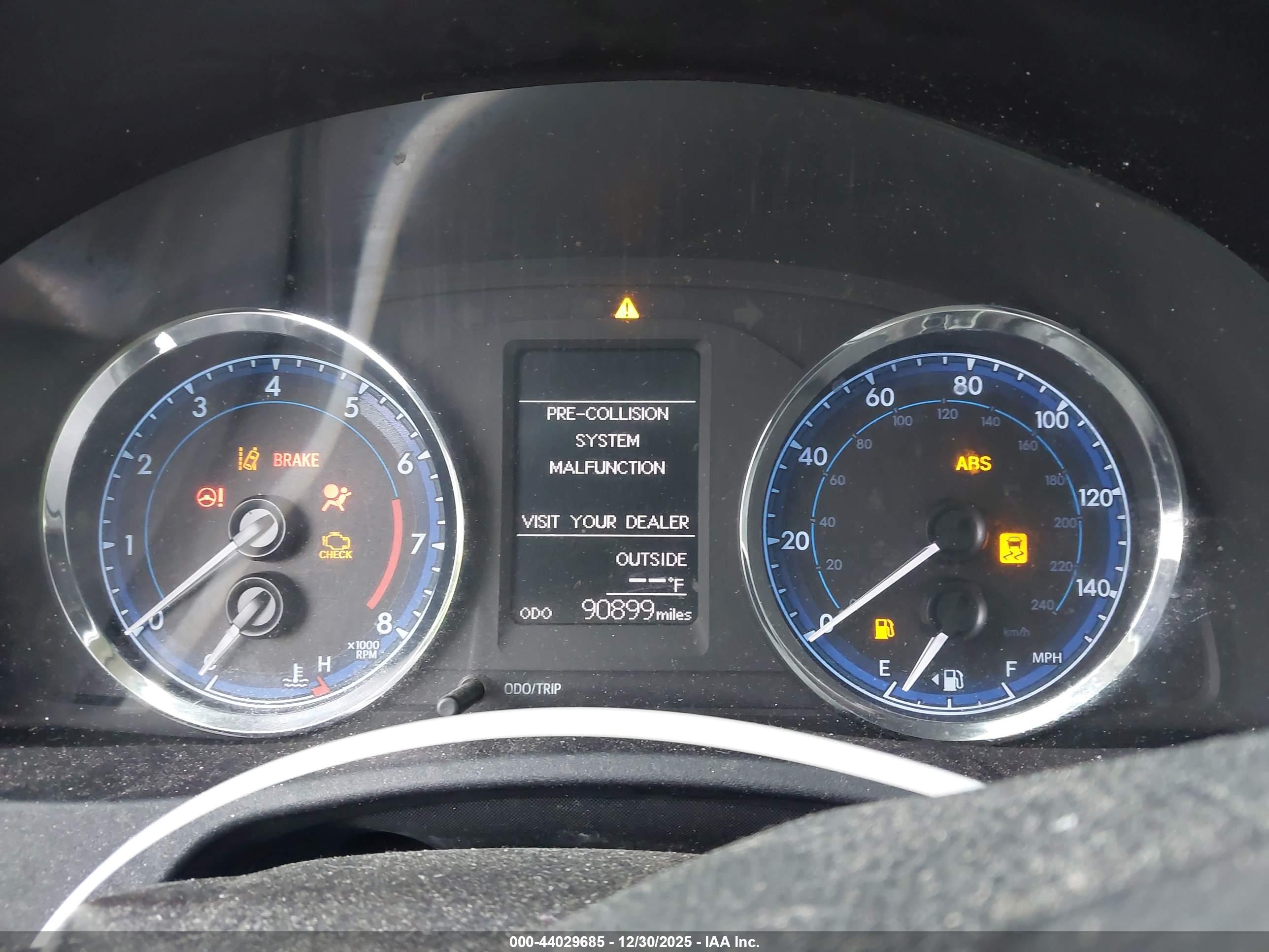 TOYOTA COROLLA image 7
