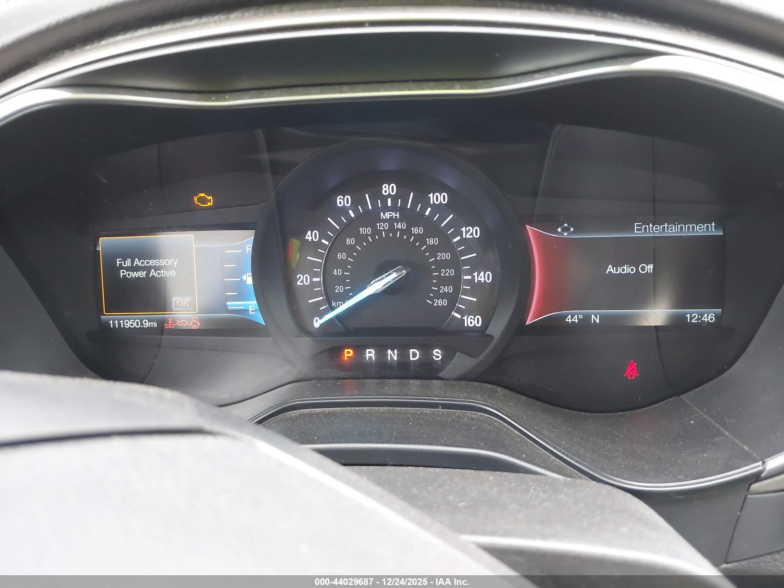 FORD FUSION image 7