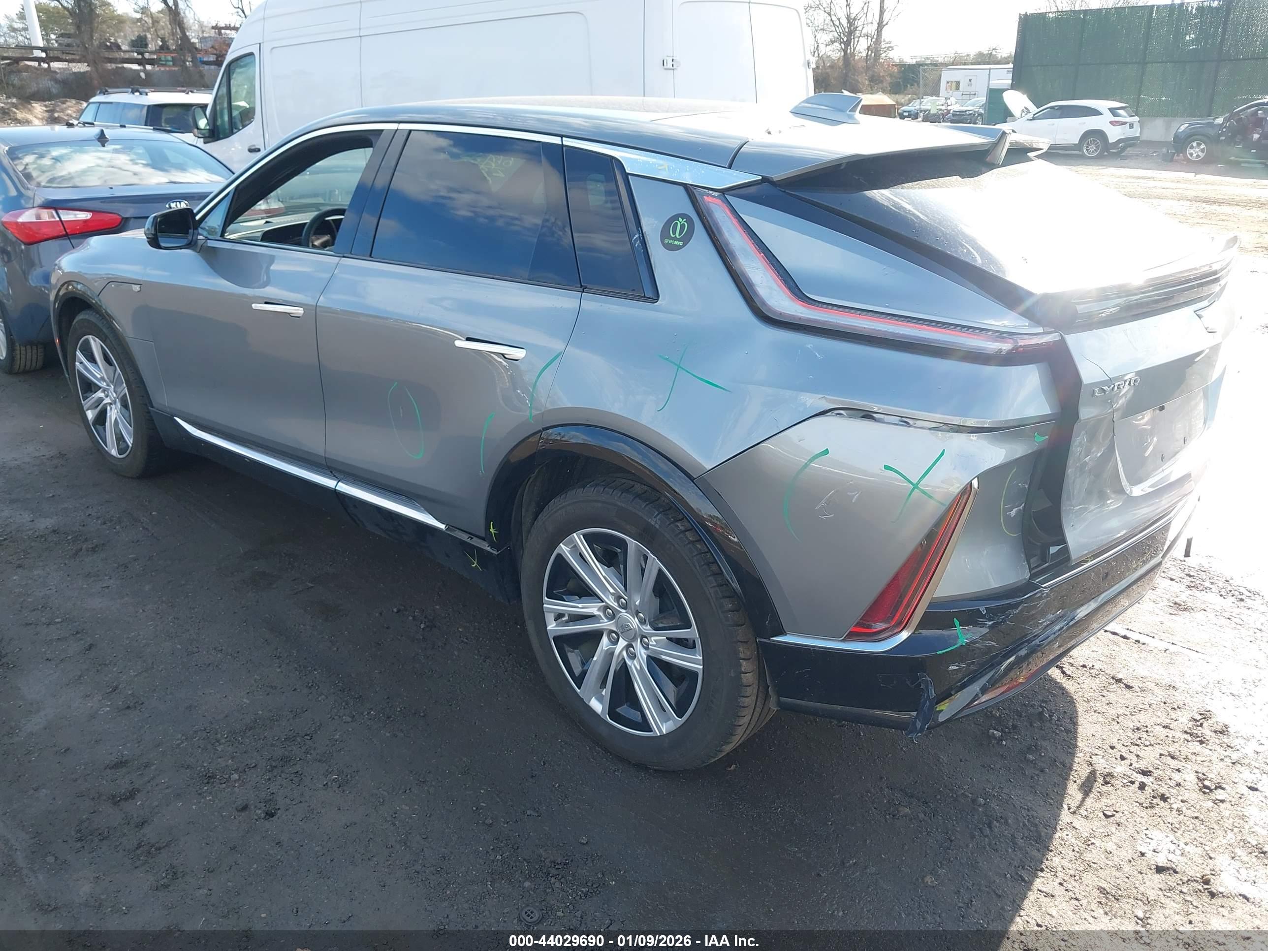 CADILLAC LYRIQ image 3