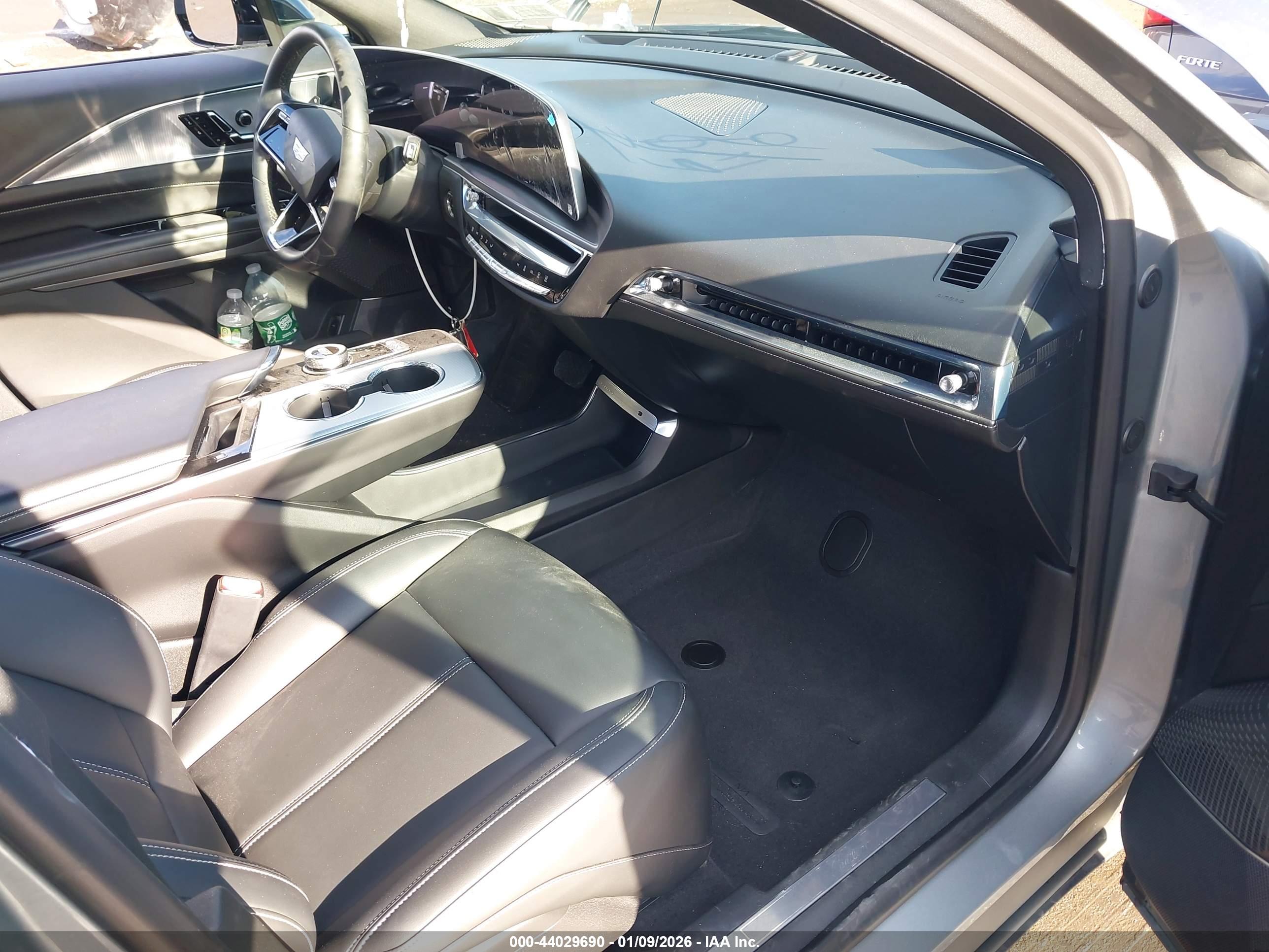 CADILLAC LYRIQ image 5