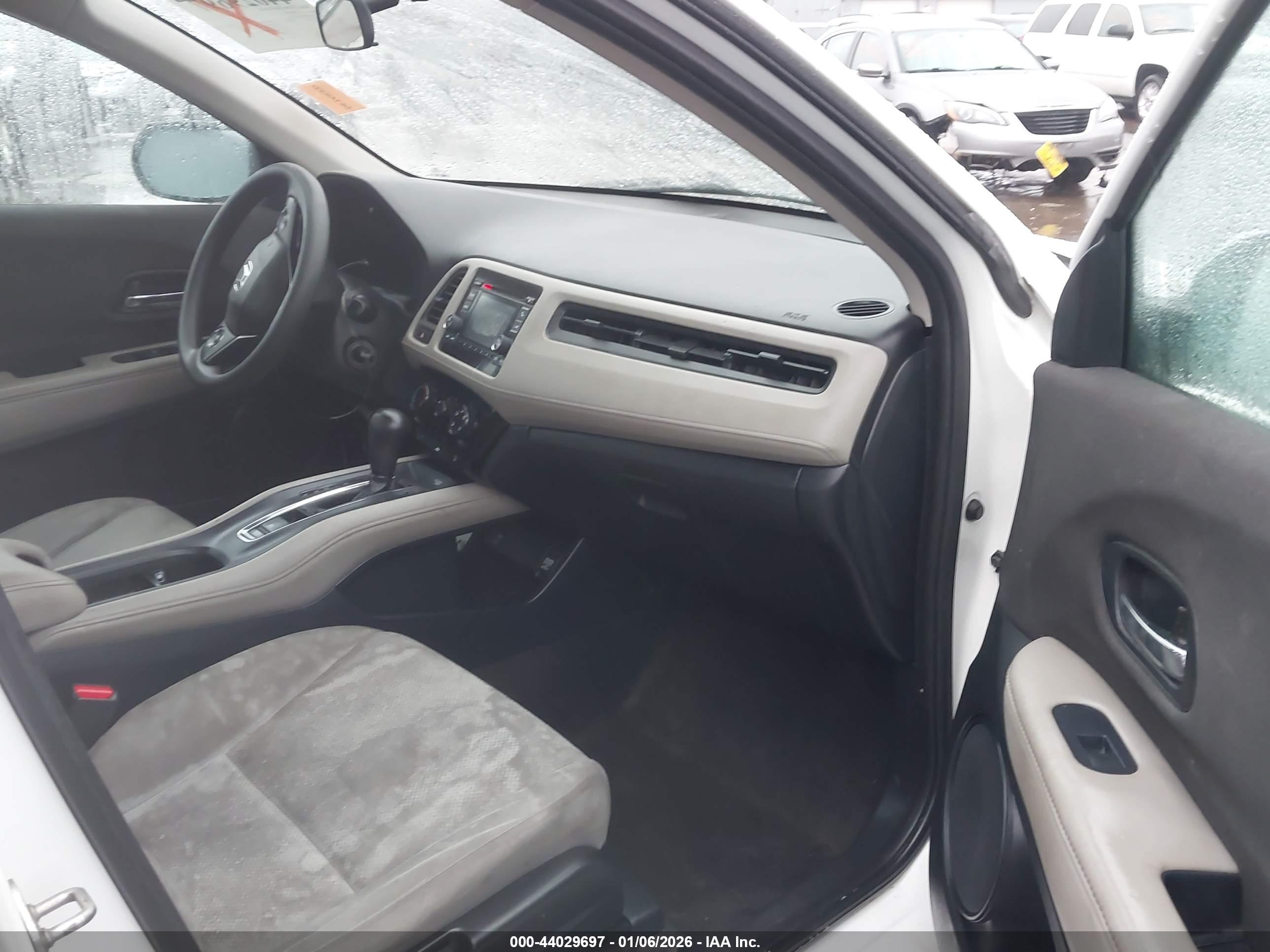 HONDA HR-V image 5