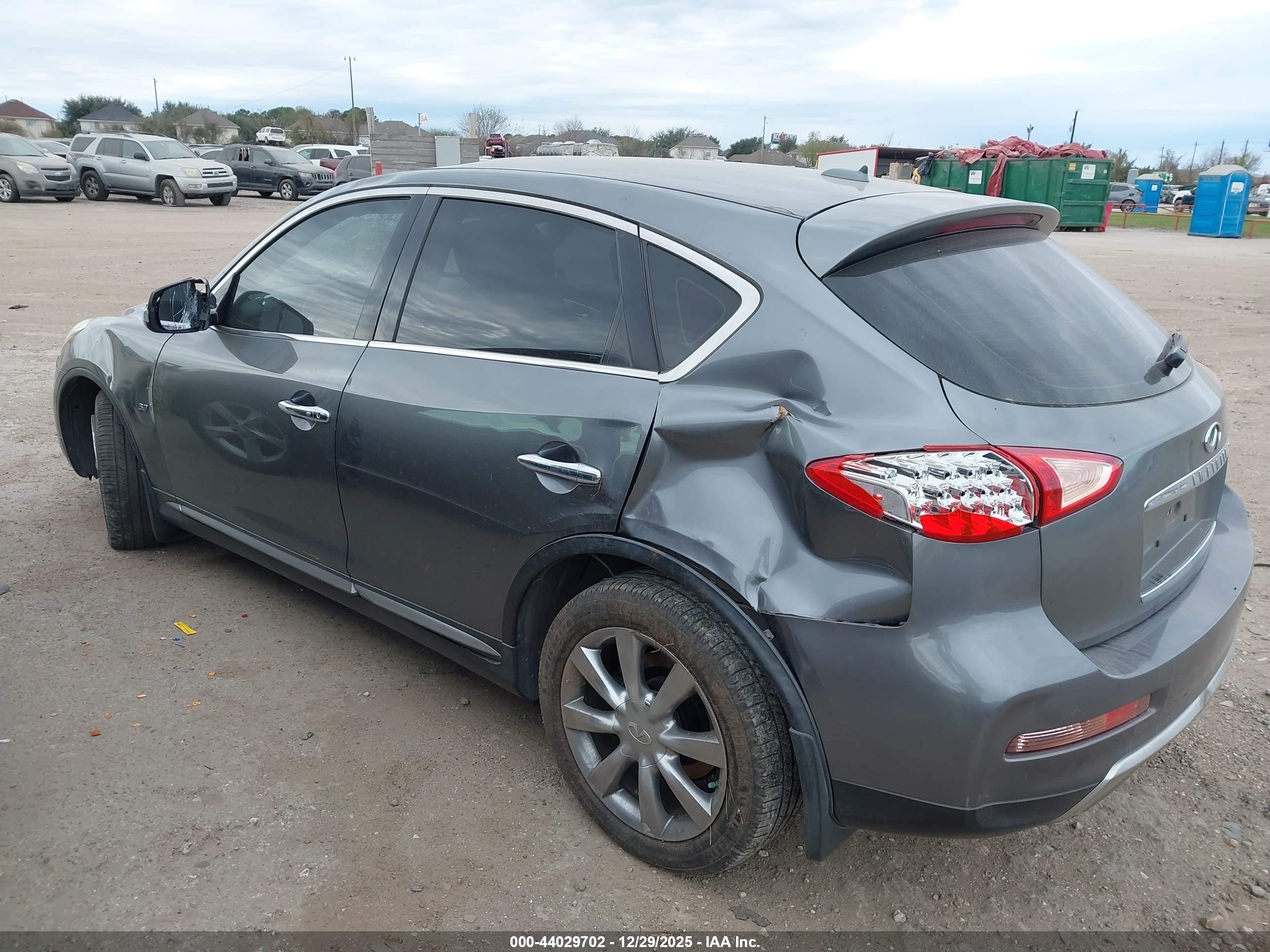 INFINITI QX50 image 3