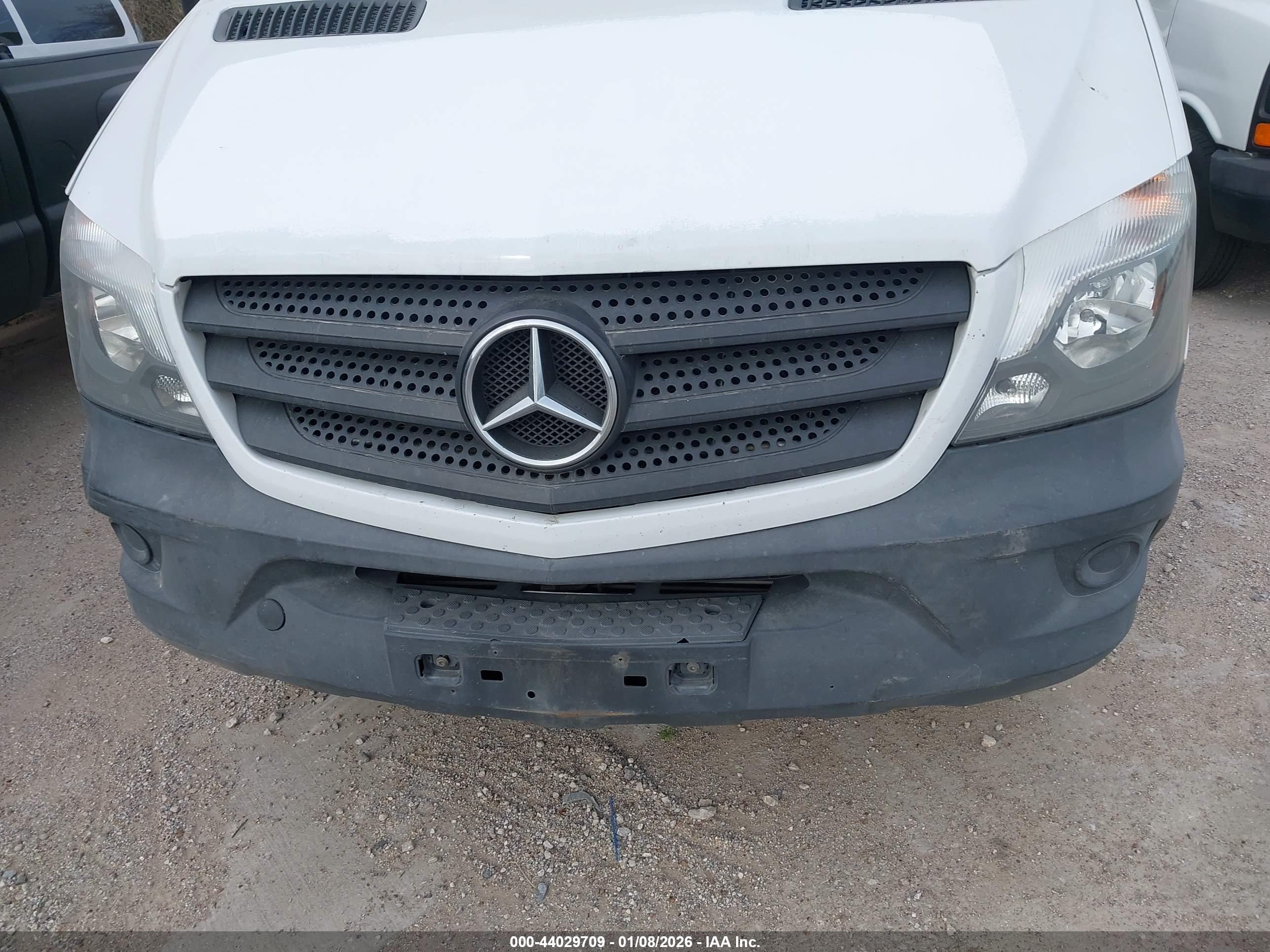 MERCEDES-BENZ SPRINTER image 6