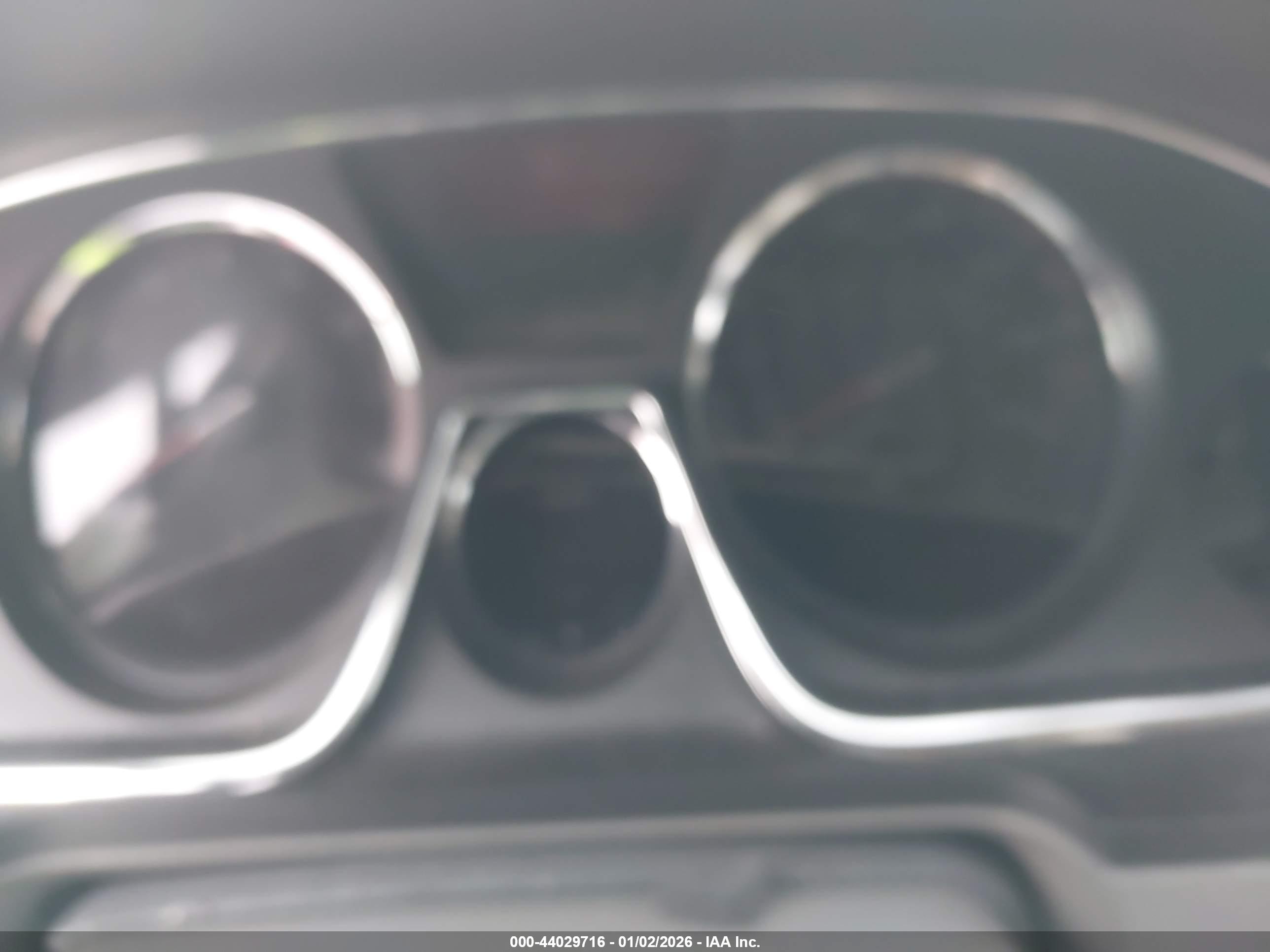 GMC ACADIA image 7