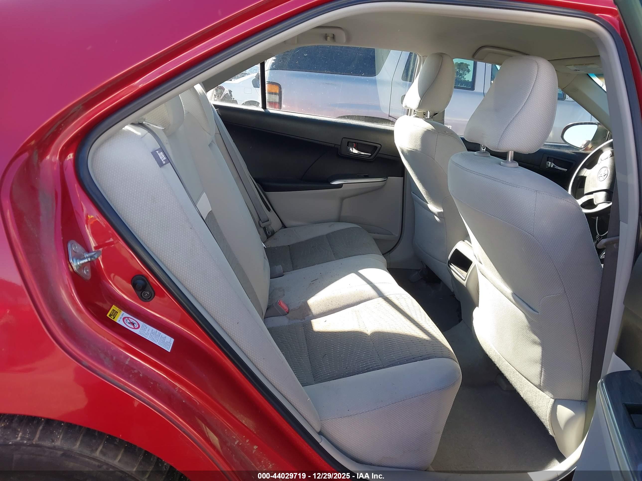 TOYOTA CAMRY image 8
