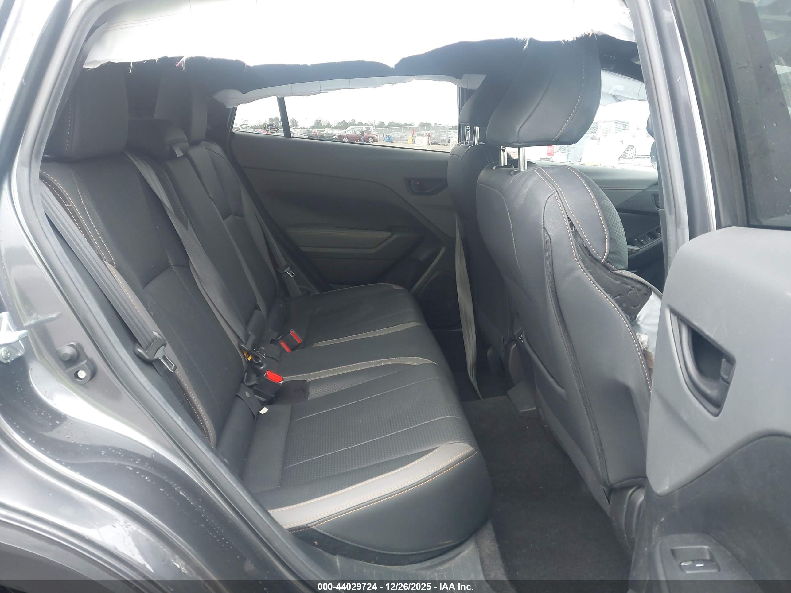 SUBARU CROSSTREK image 8