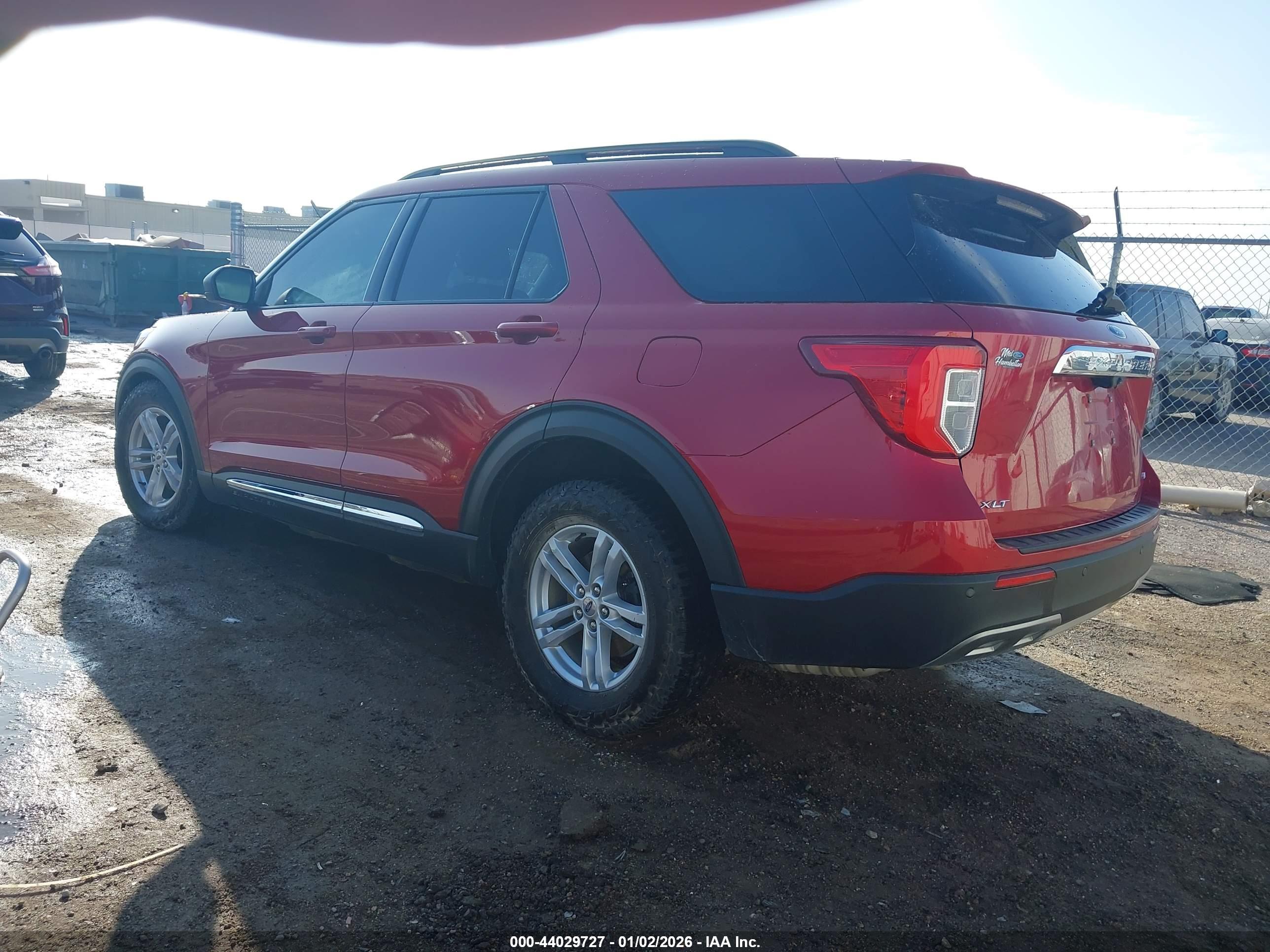 FORD EXPLORER image 3
