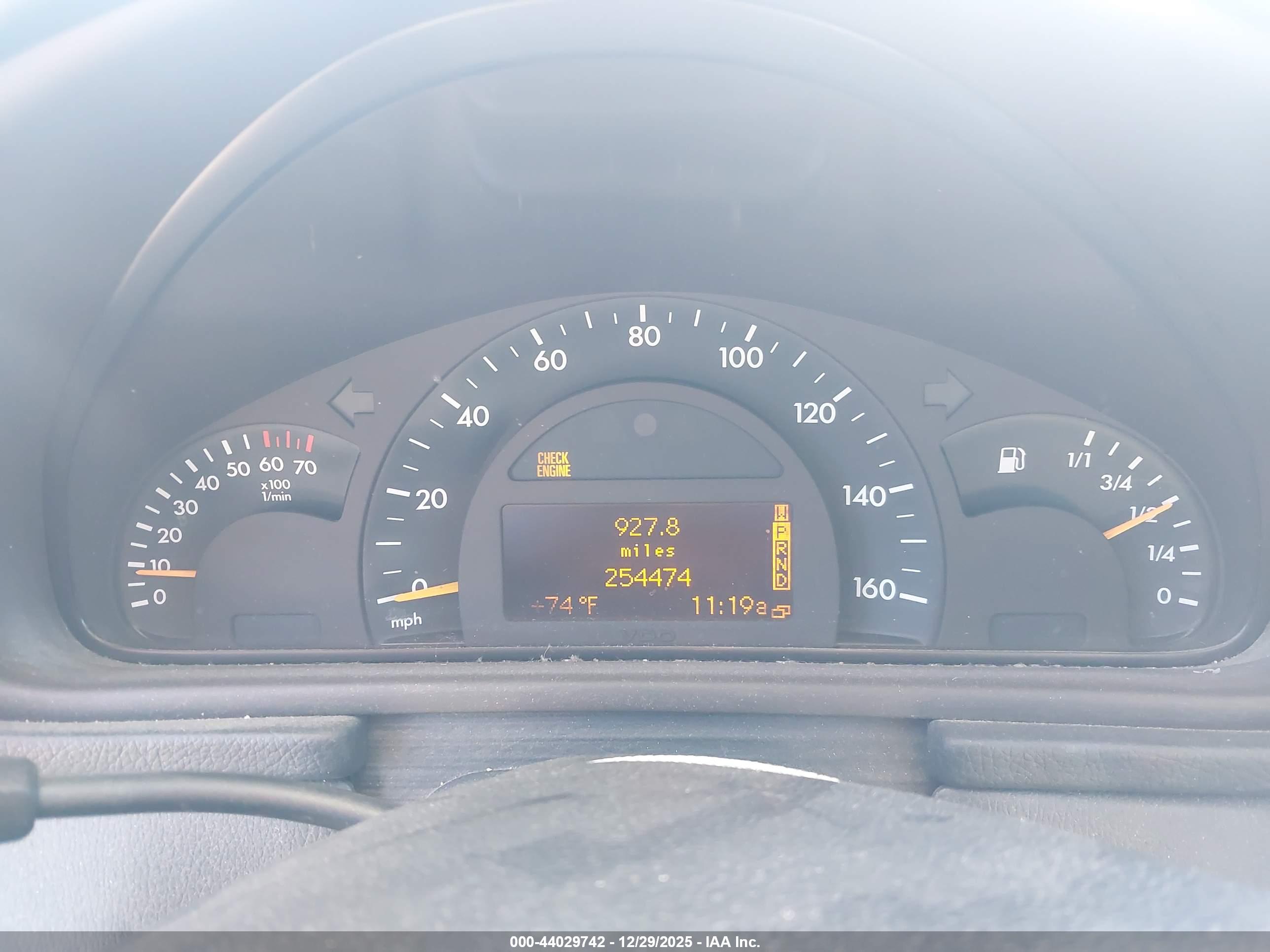 MERCEDES-BENZ C image 7