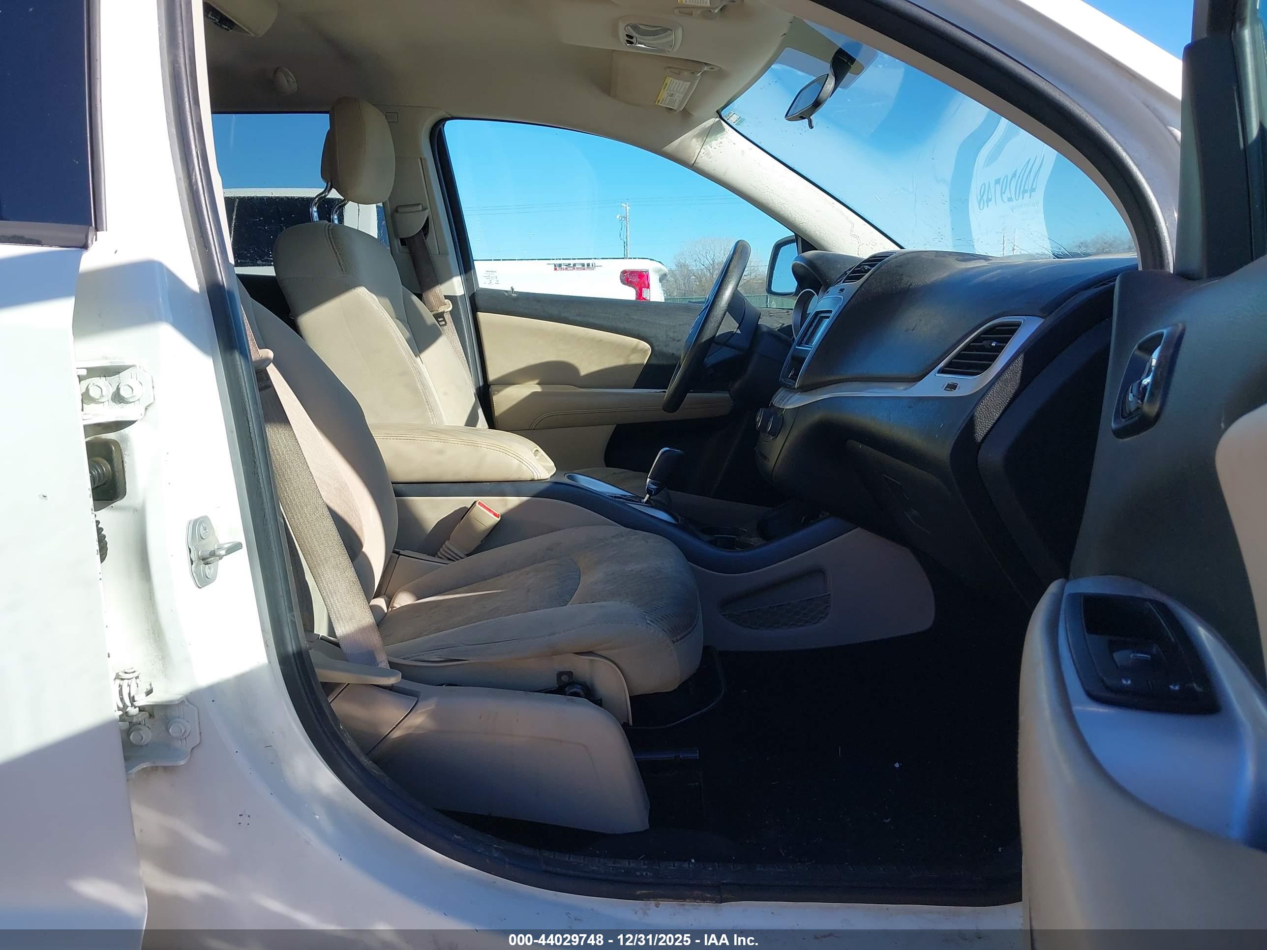 DODGE JOURNEY image 5