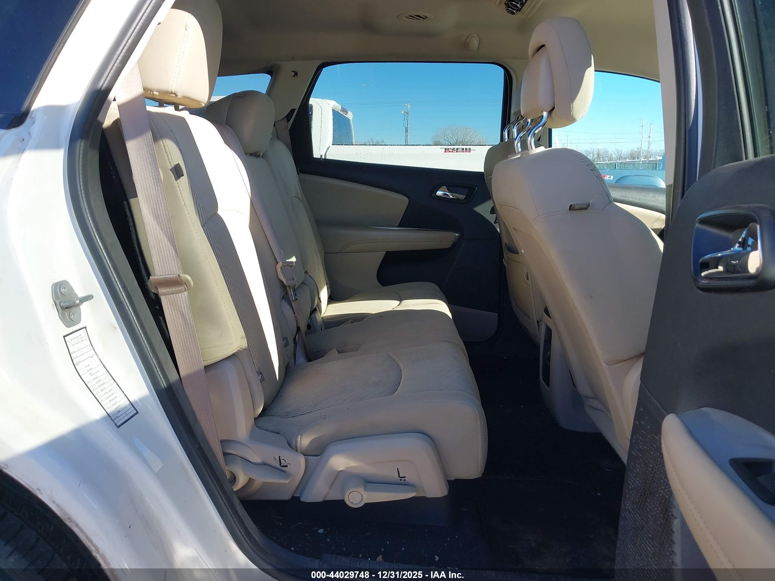 DODGE JOURNEY image 8