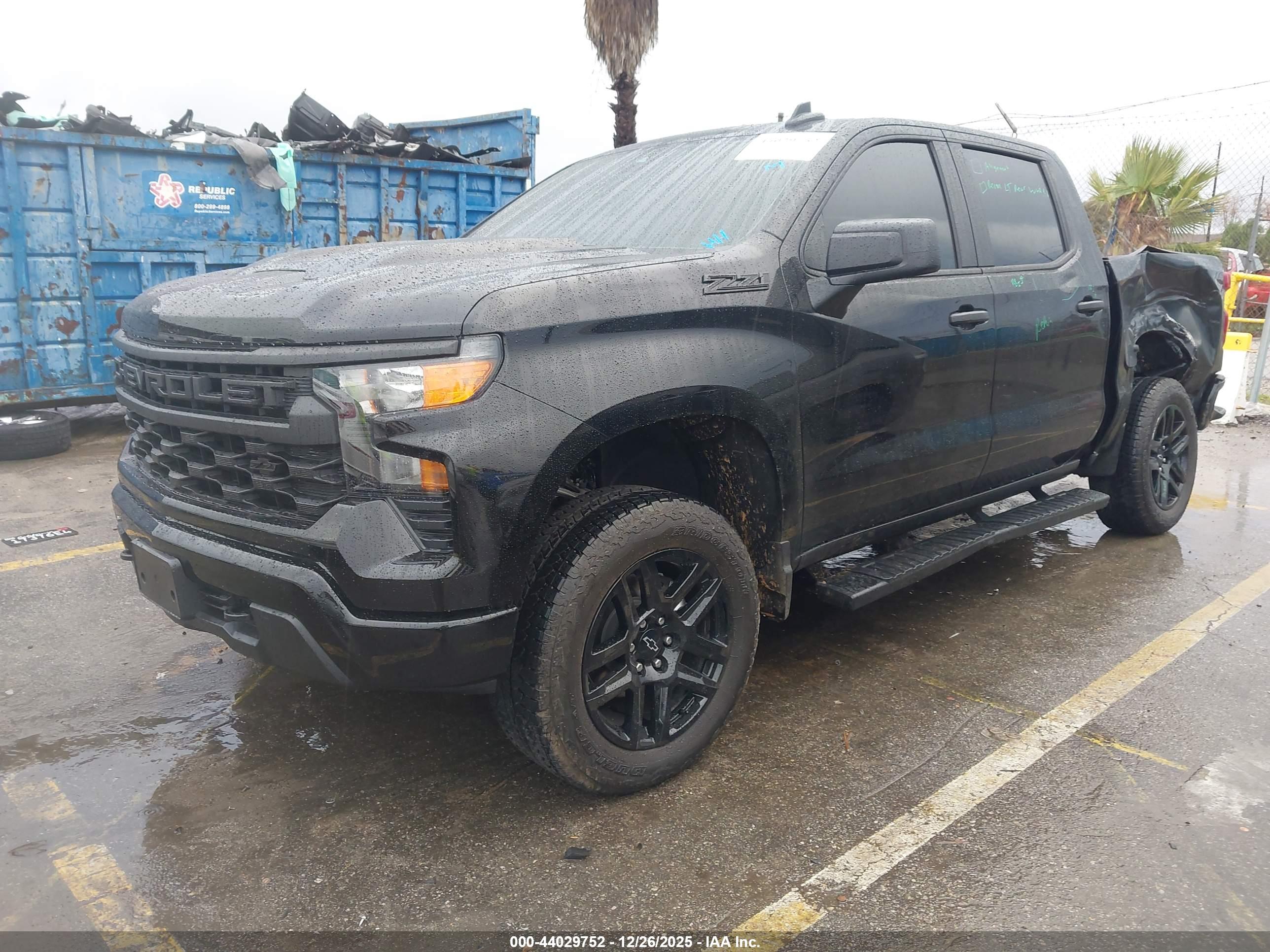CHEVROLET SILVERADO image 2