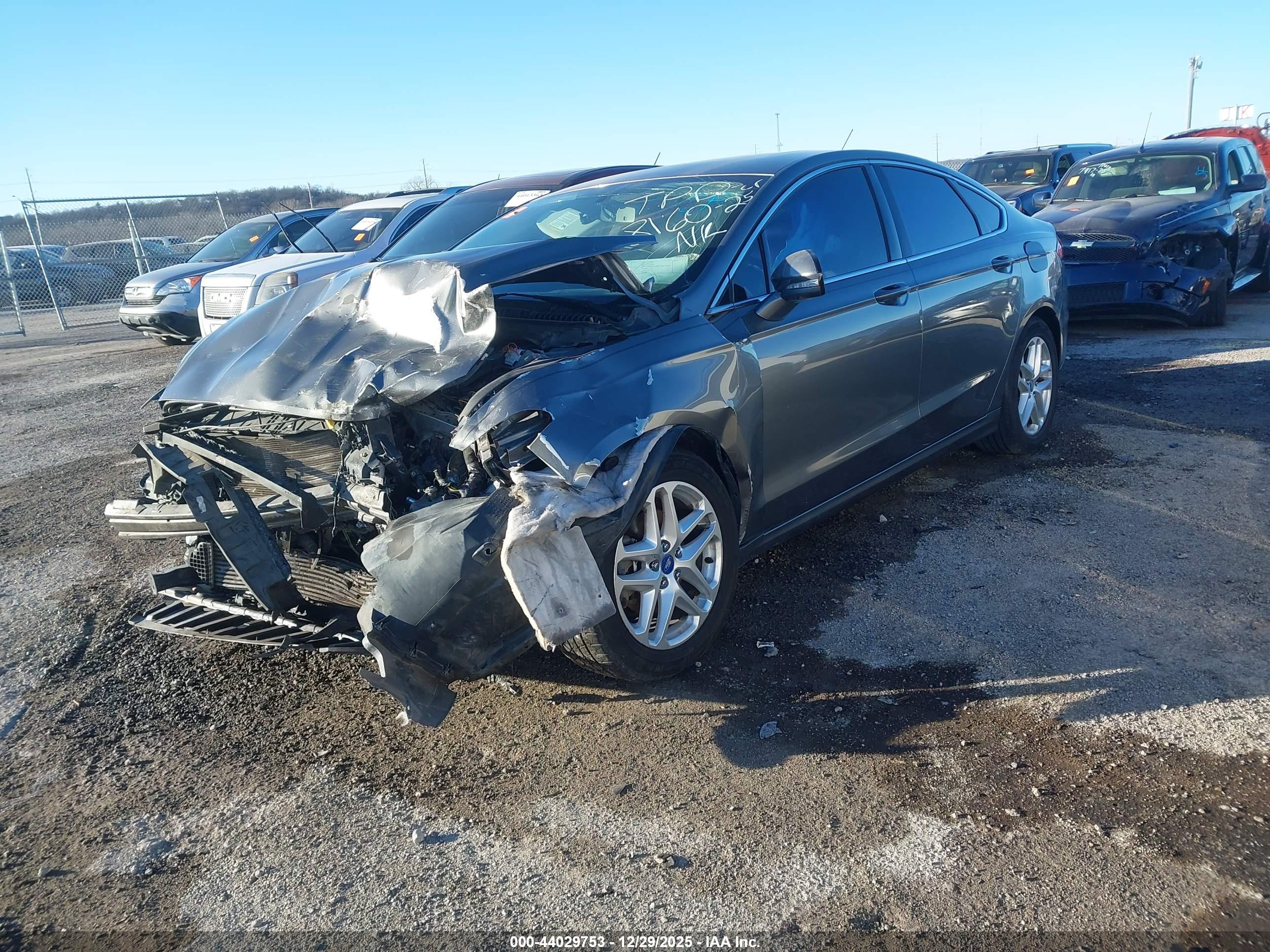 FORD FUSION image 2