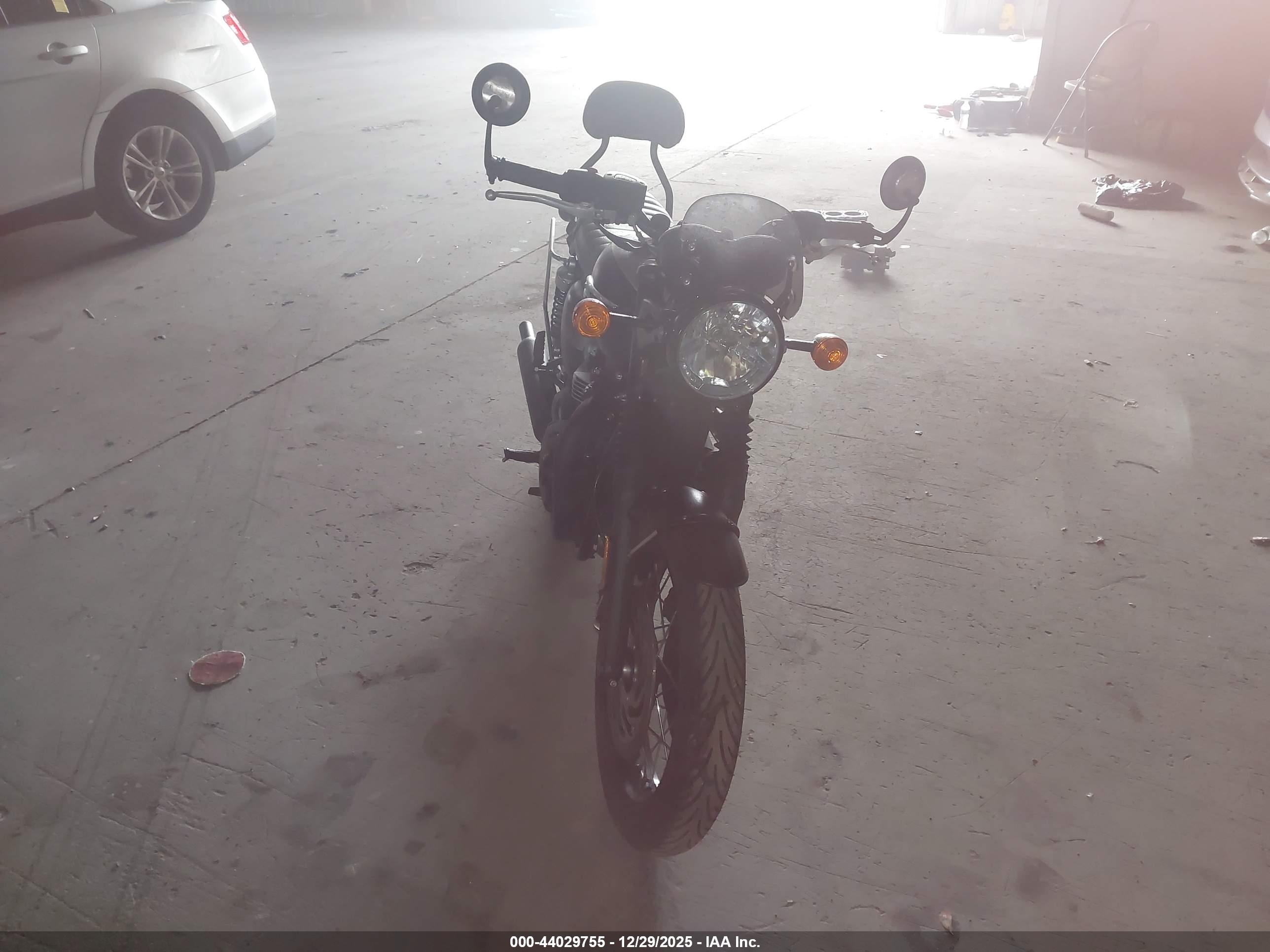 TRIUMPH MOTORCYCLE image 5
