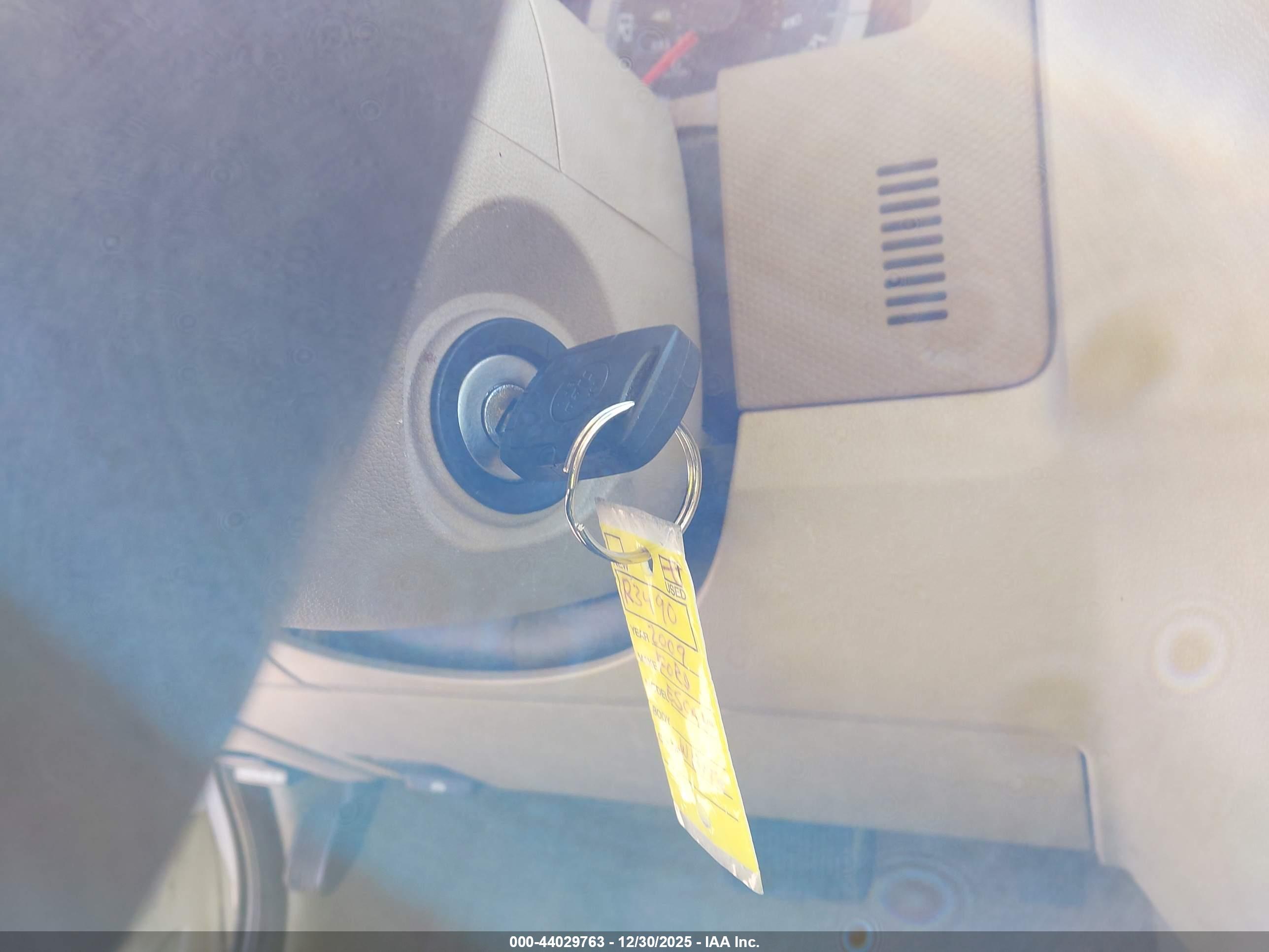 FORD ESCAPE image 11