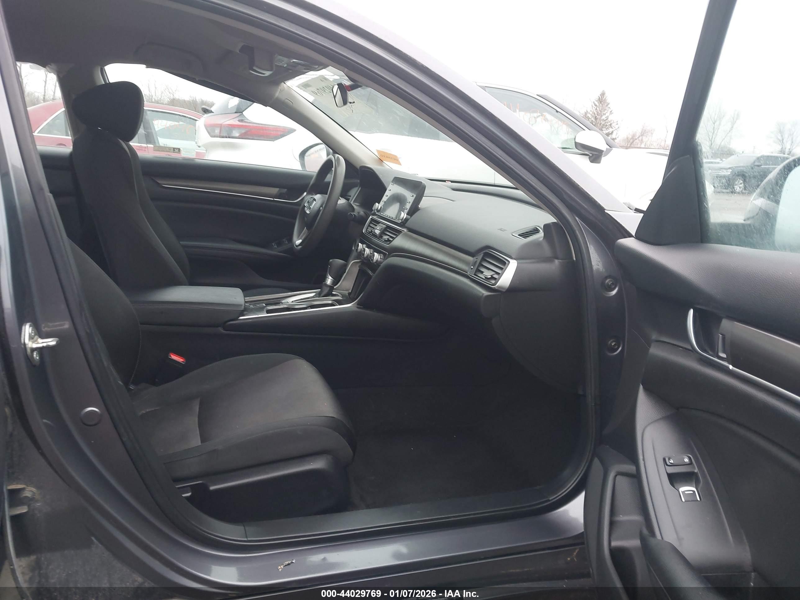 HONDA ACCORD image 5