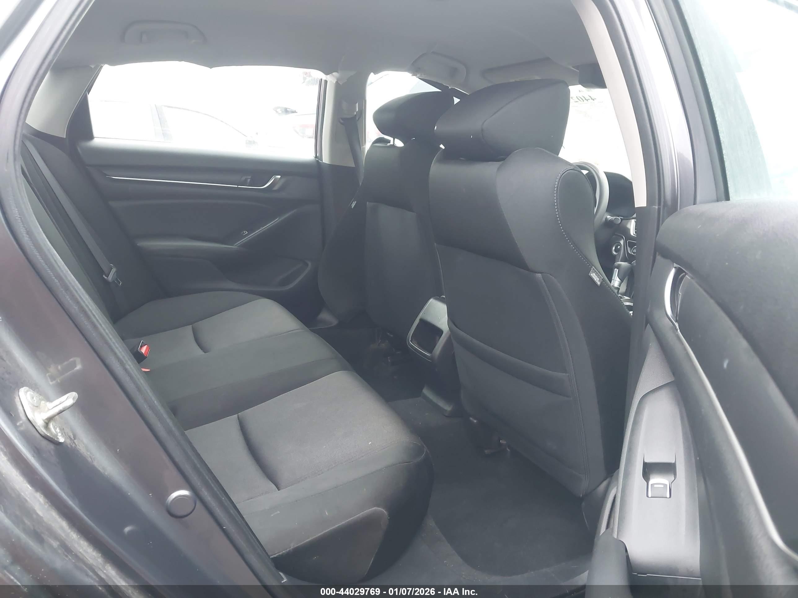 HONDA ACCORD image 8