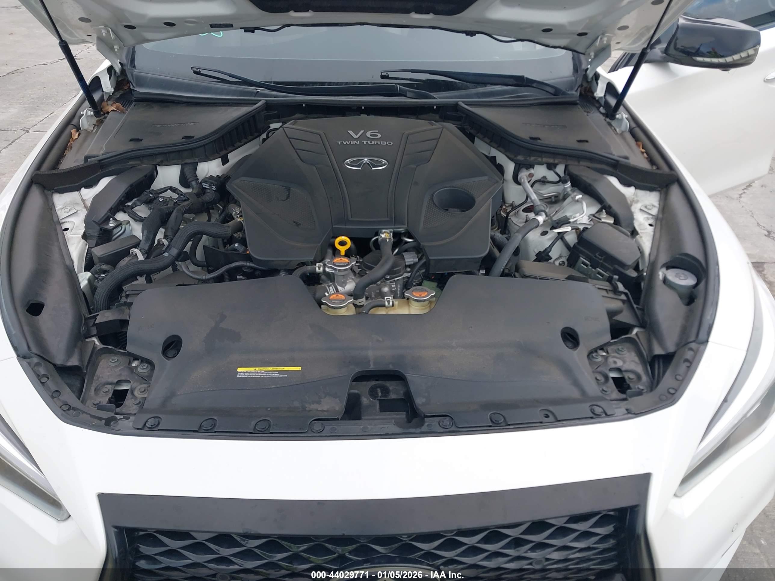 INFINITI Q50 image 10