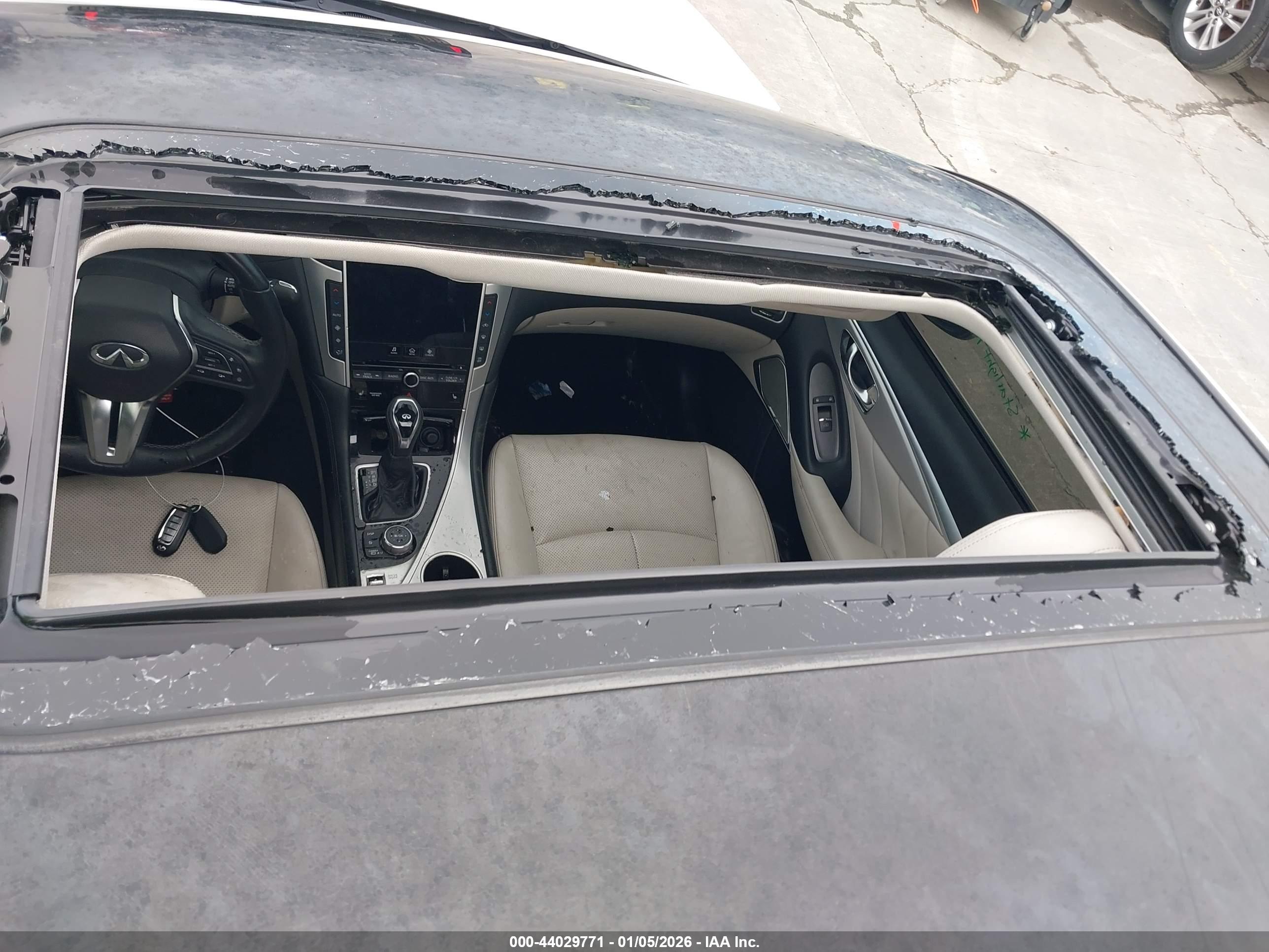 INFINITI Q50 image 6
