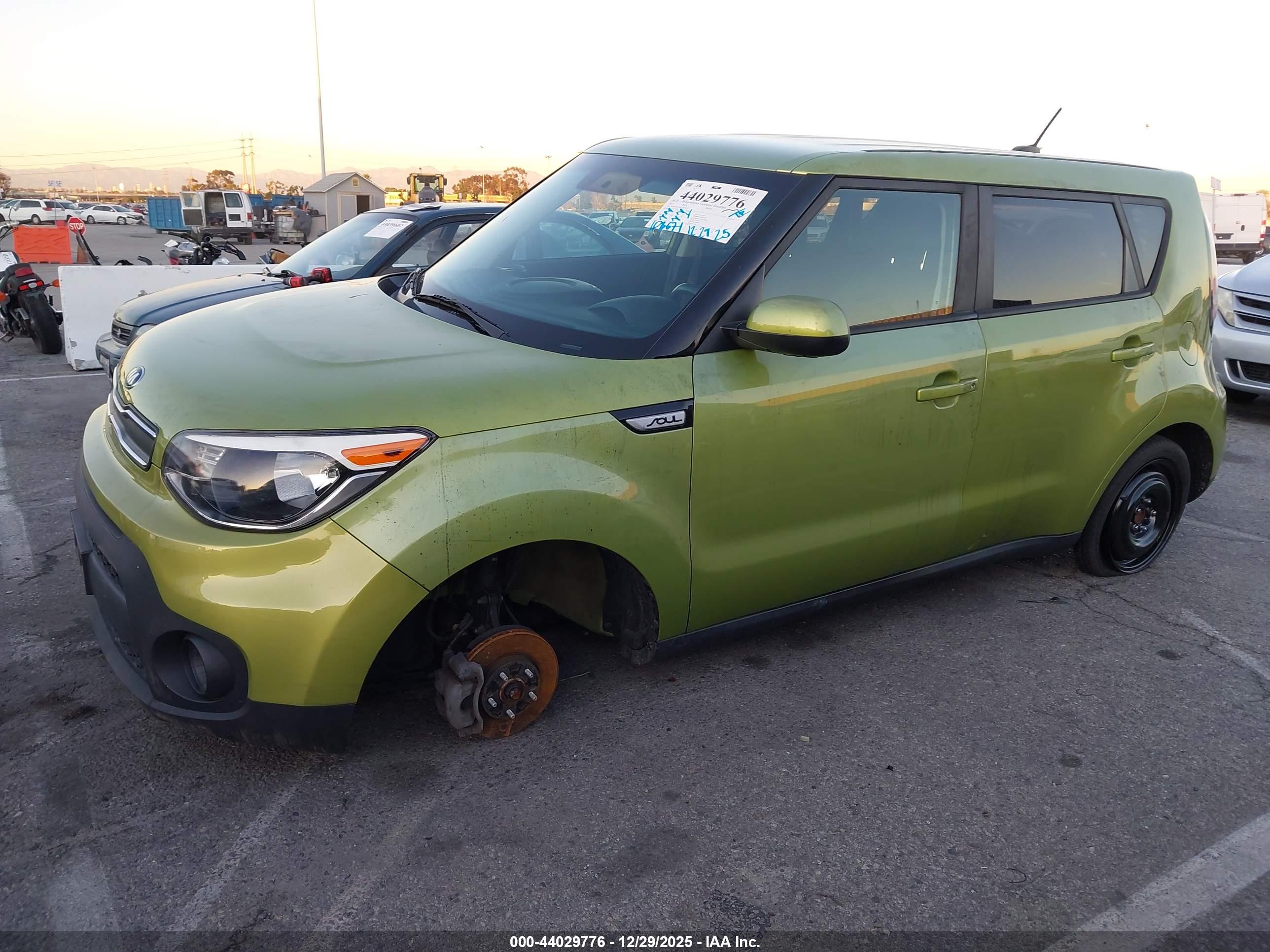 KIA SOUL image 2