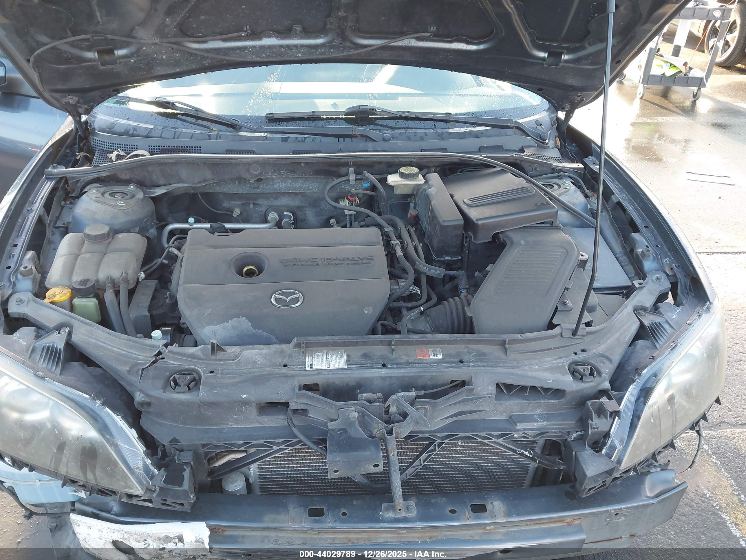 MAZDA MAZDA3 image 10