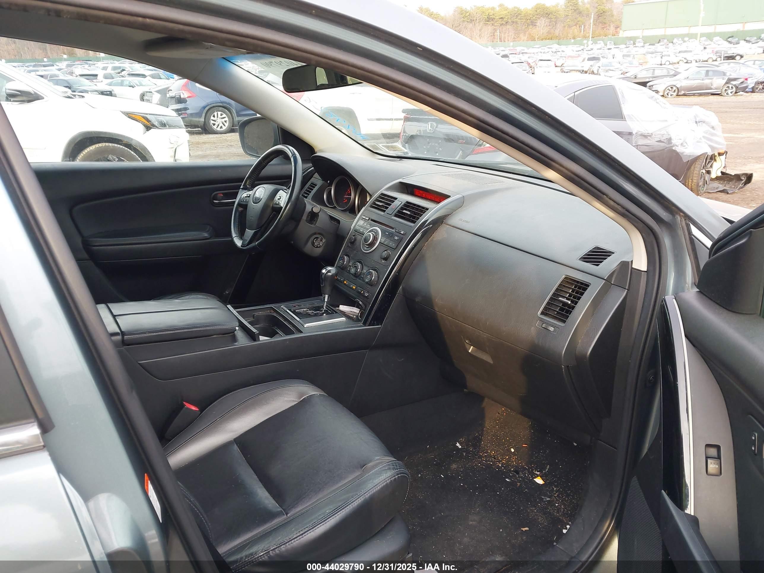MAZDA CX-9 image 5
