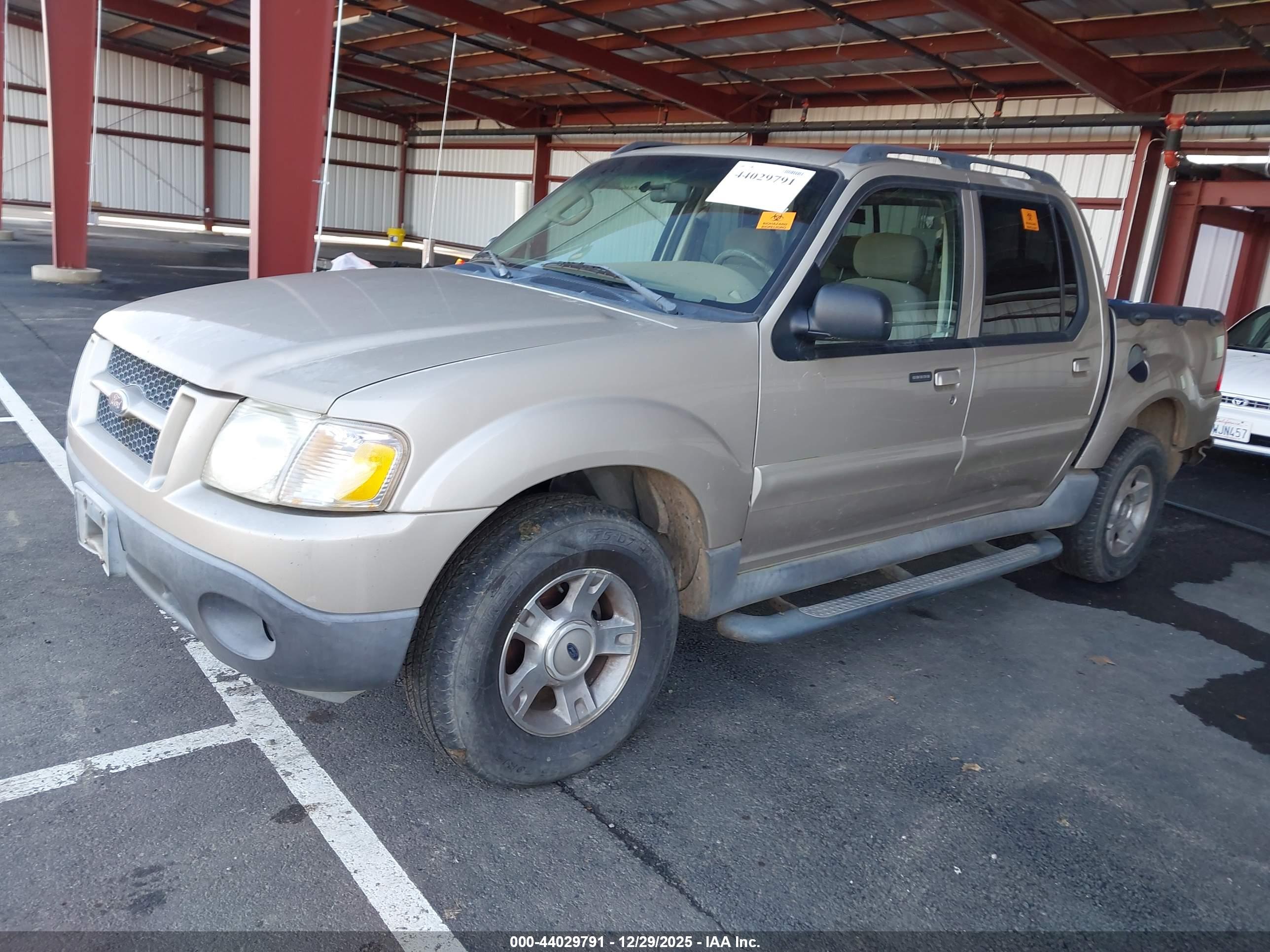 FORD EXPLORER image 2