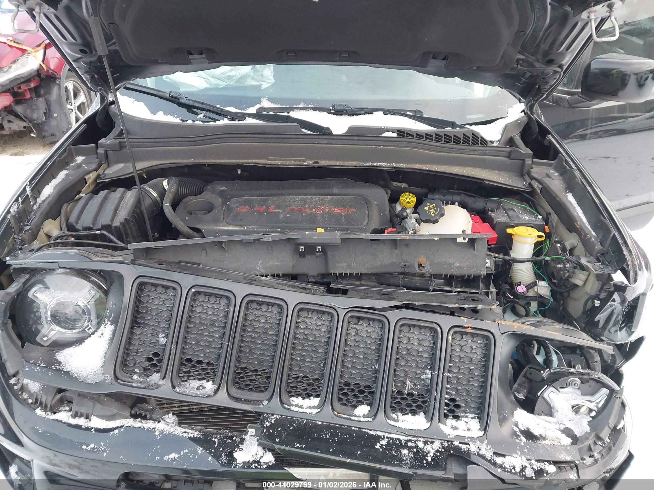 JEEP RENEGADE image 10