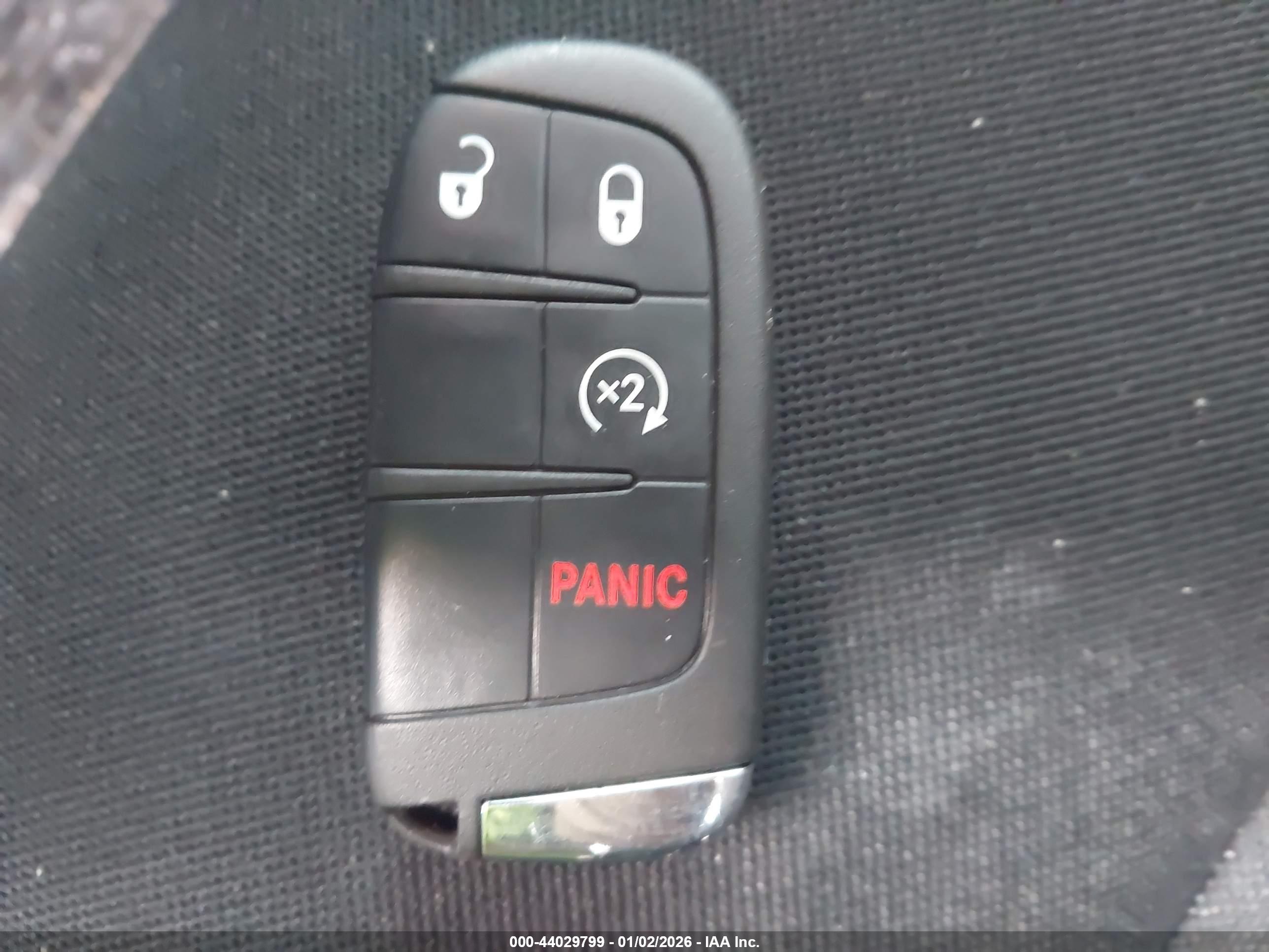 JEEP RENEGADE image 11