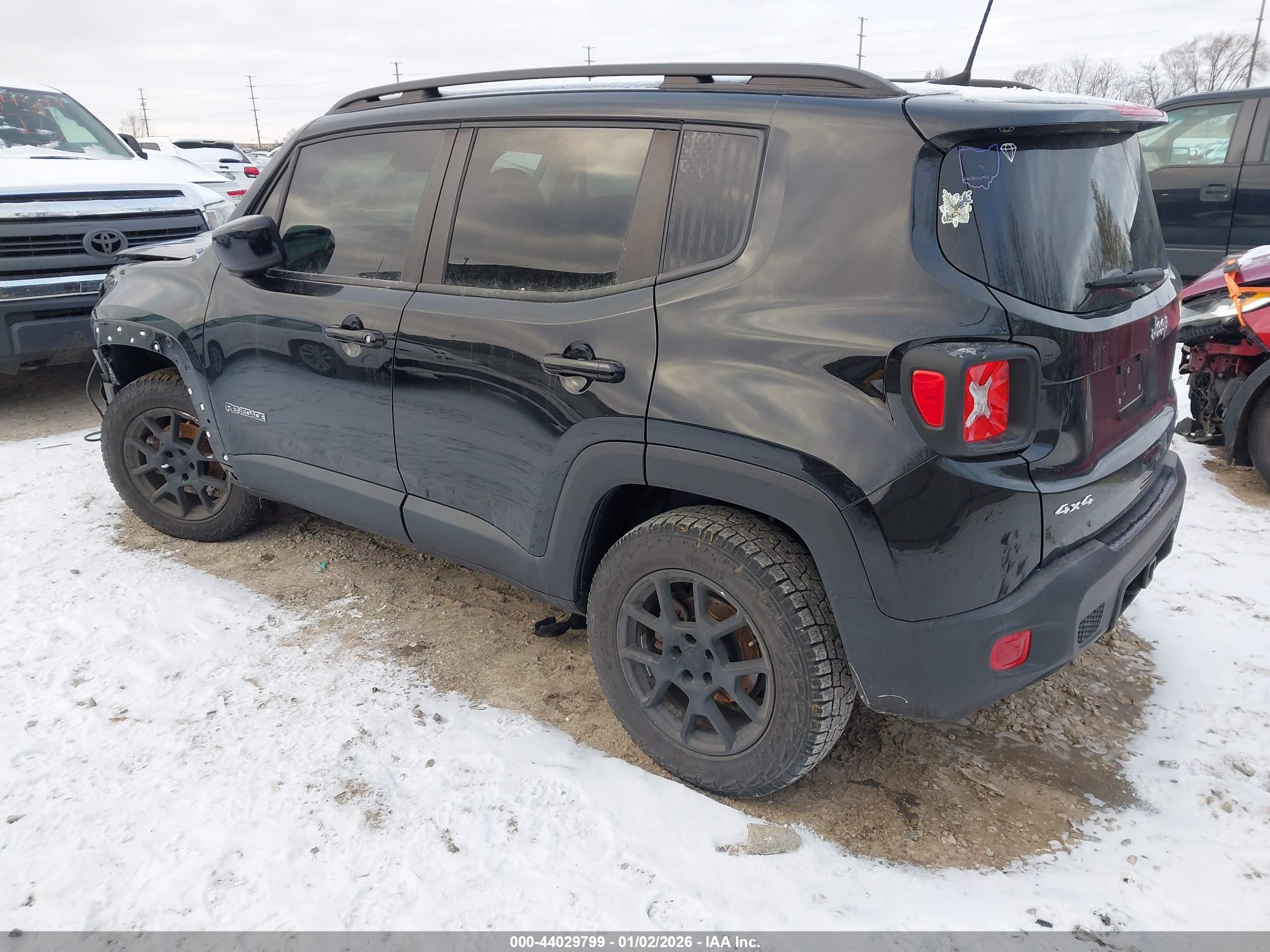 JEEP RENEGADE image 3