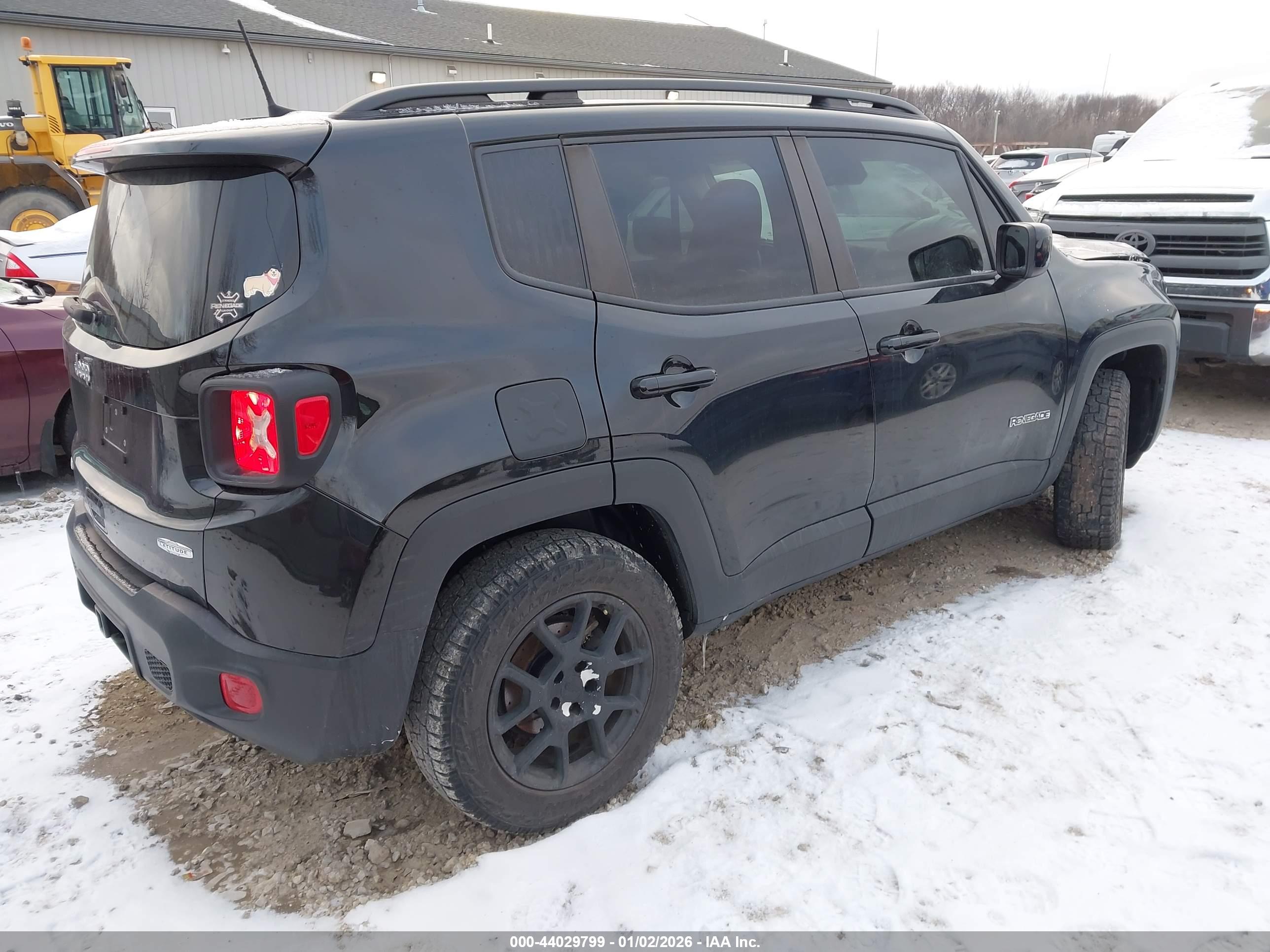 JEEP RENEGADE image 4