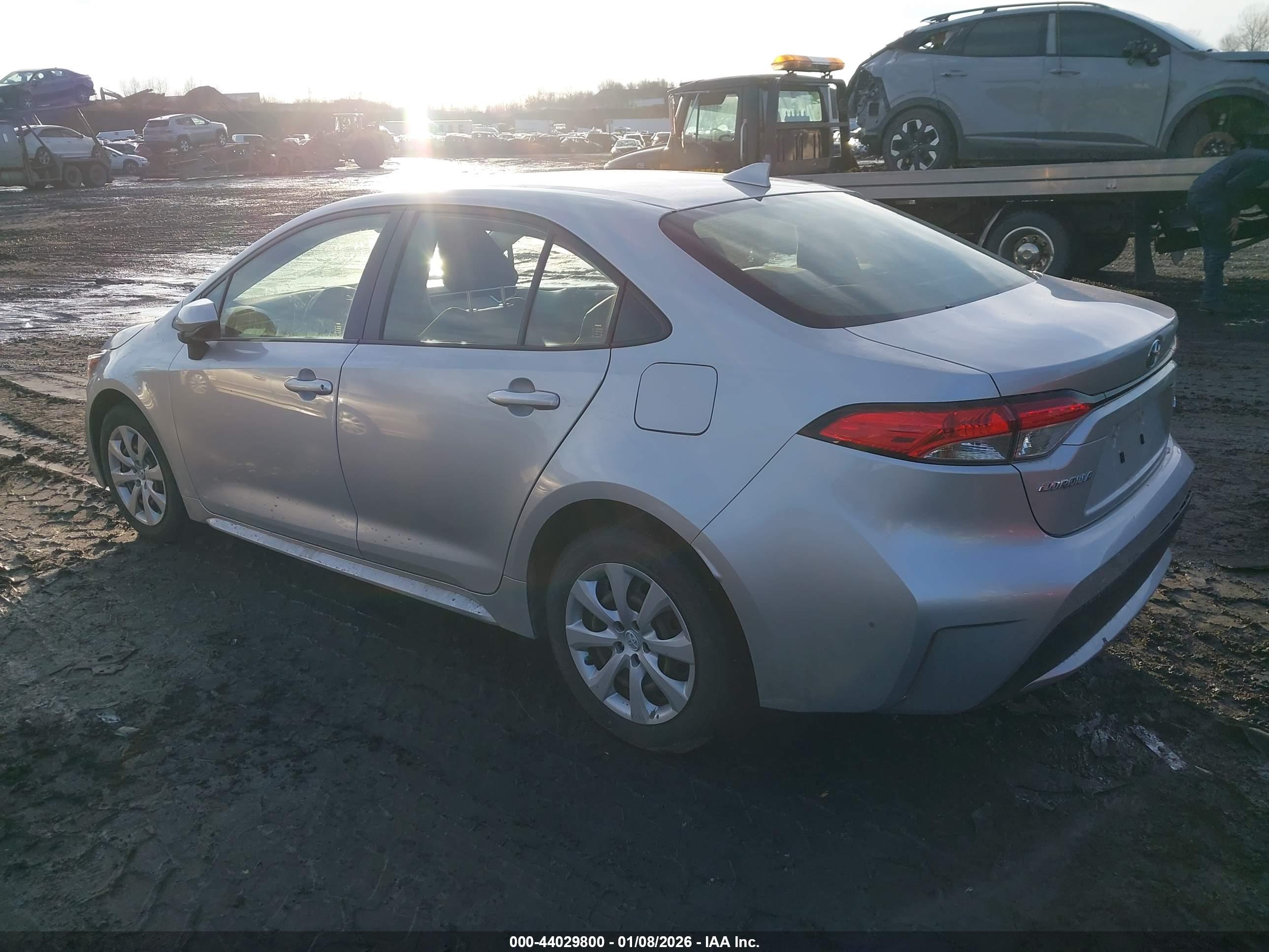 TOYOTA COROLLA image 3