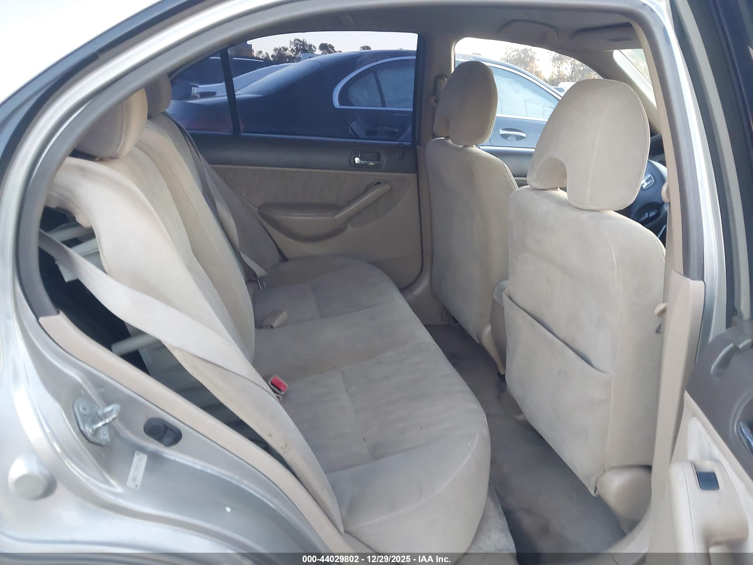 HONDA CIVIC image 8