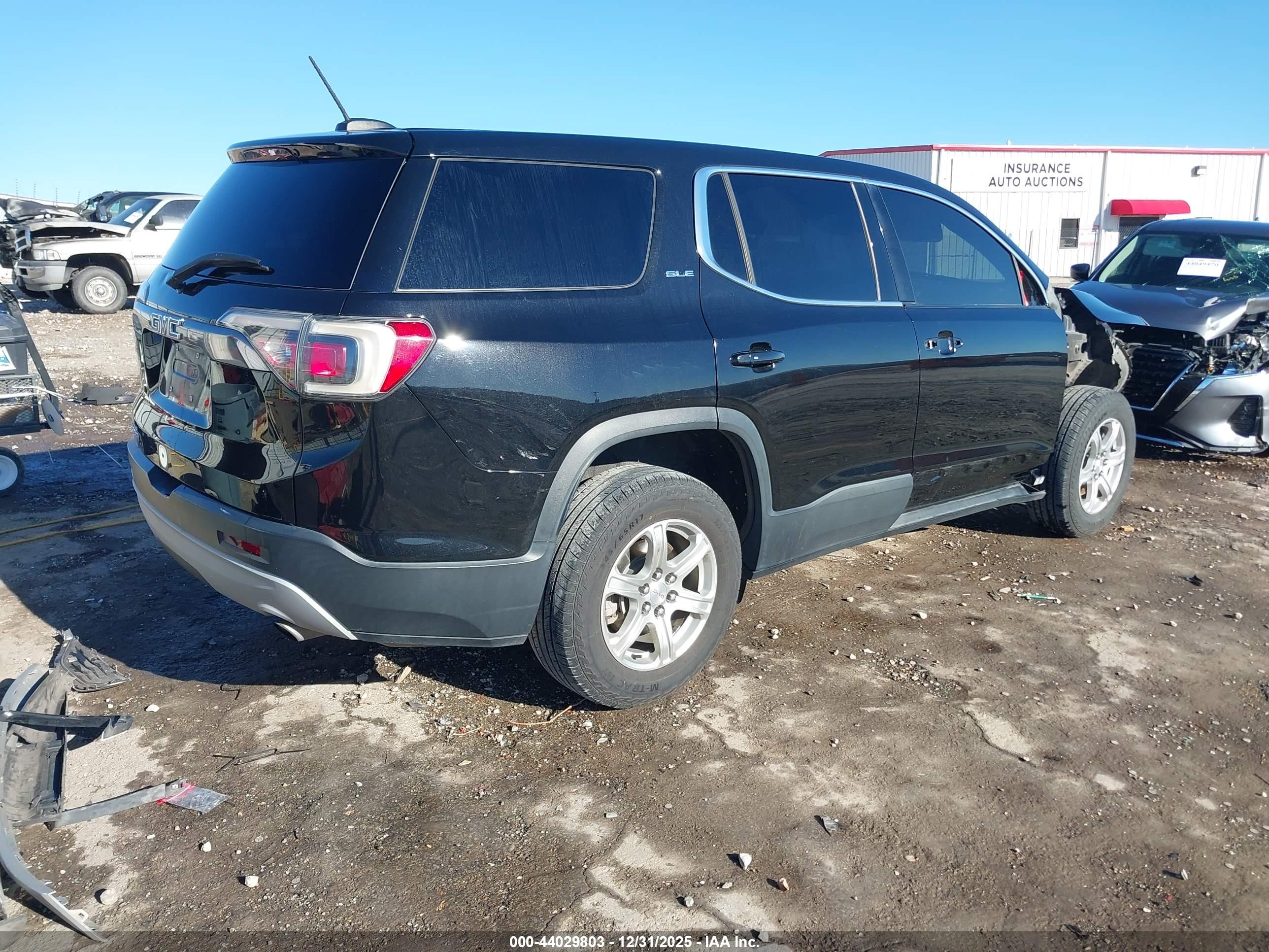 GMC ACADIA image 4